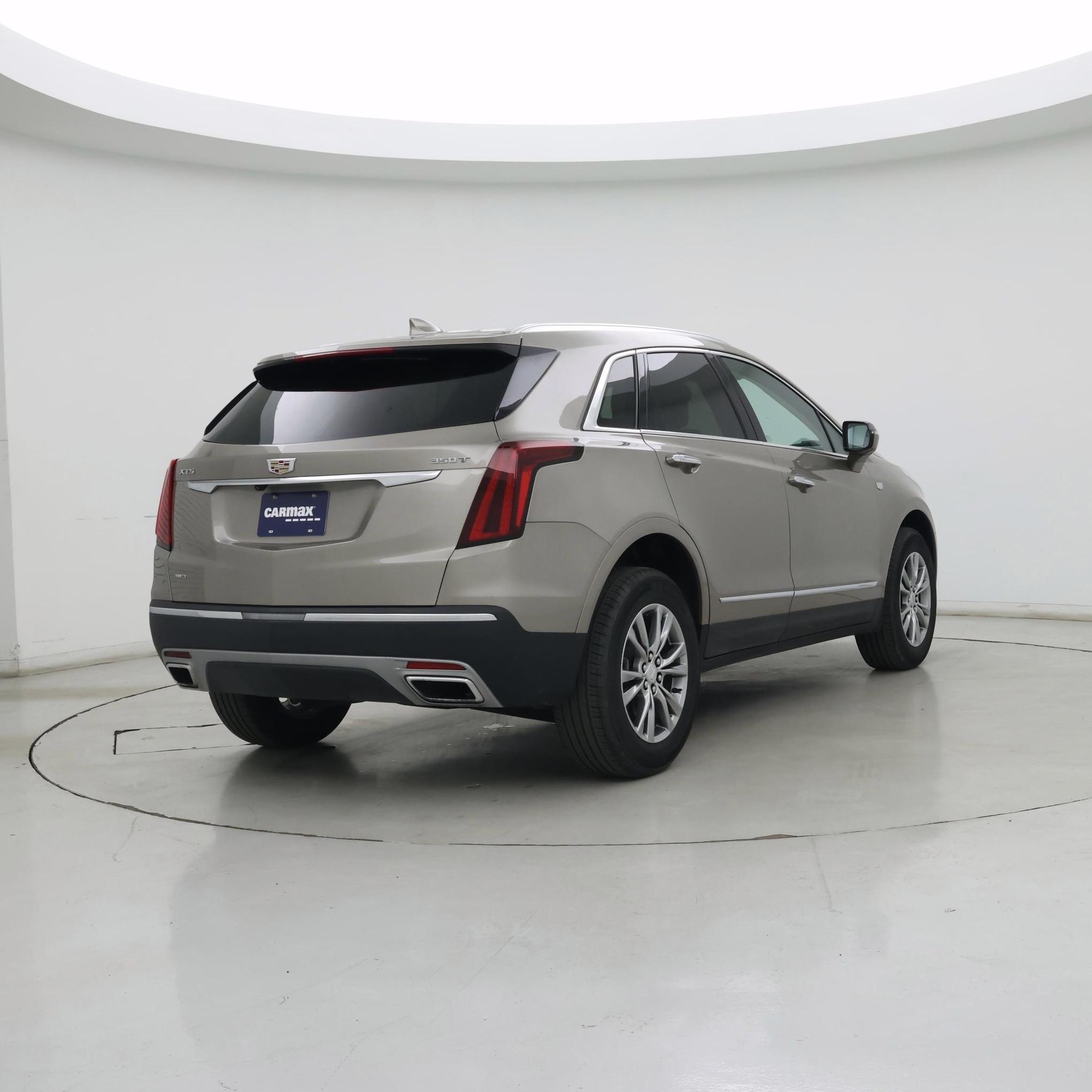Thumbnail: 2023 Cadillac XT5 - 8