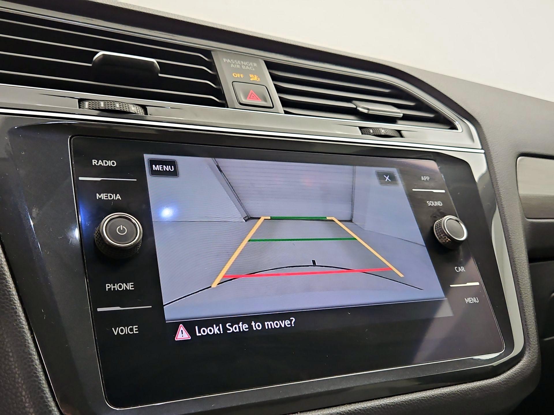 Thumbnail: 2019 Volkswagen Tiguan - 14