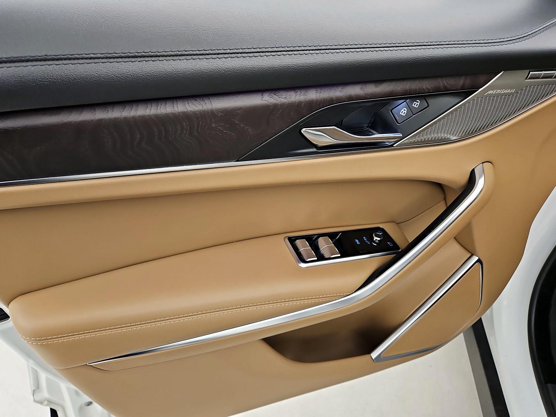 Thumbnail: 2021 Jaguar F-Pace - 12