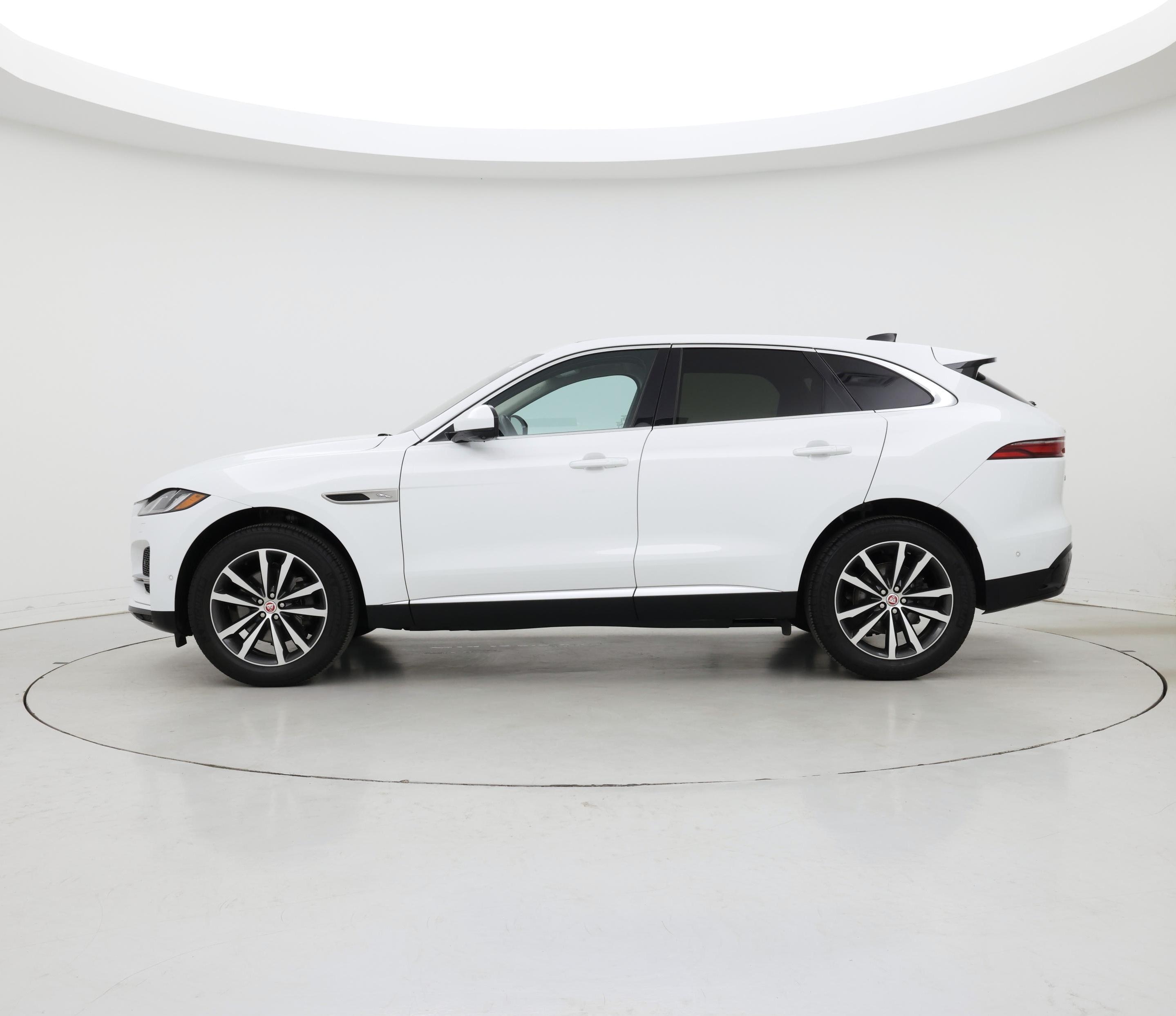 Thumbnail: 2021 Jaguar F-Pace - 3
