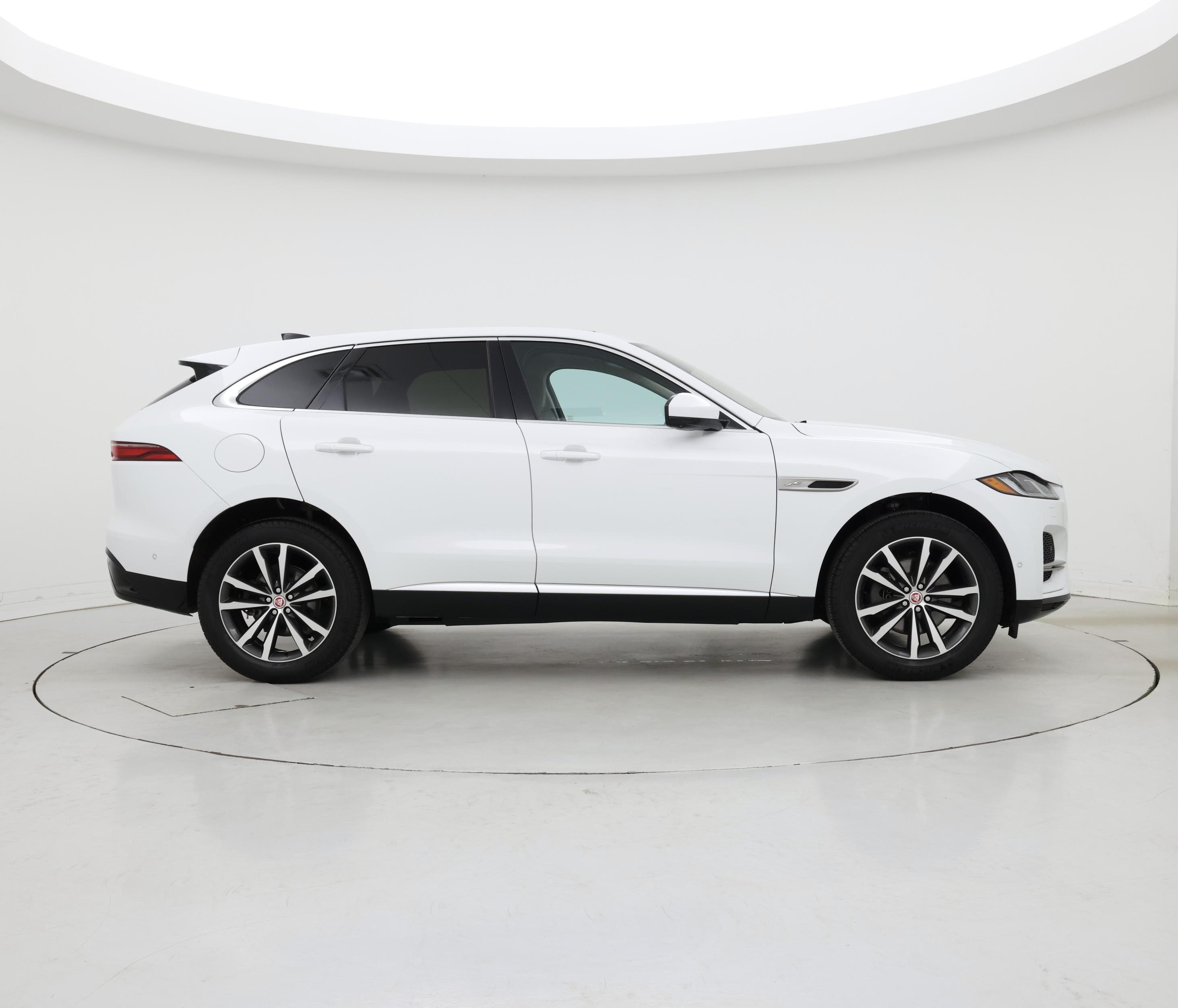 Thumbnail: 2021 Jaguar F-Pace - 7