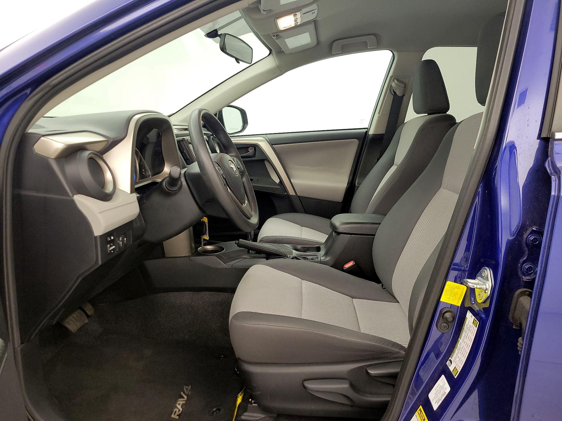 Thumbnail: 2014 Toyota RAV4 - 11