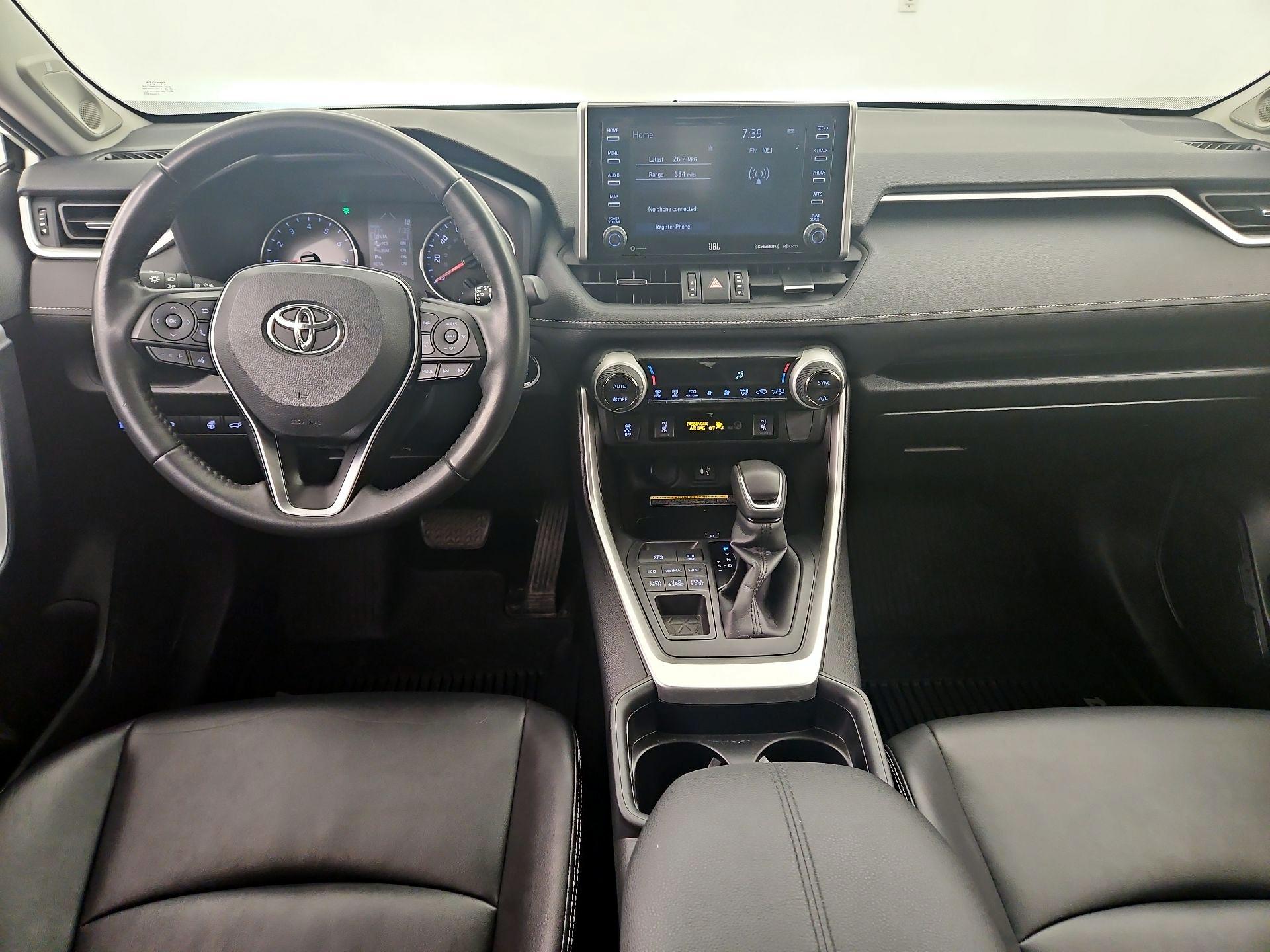 Thumbnail: 2019 Toyota RAV4 - 9