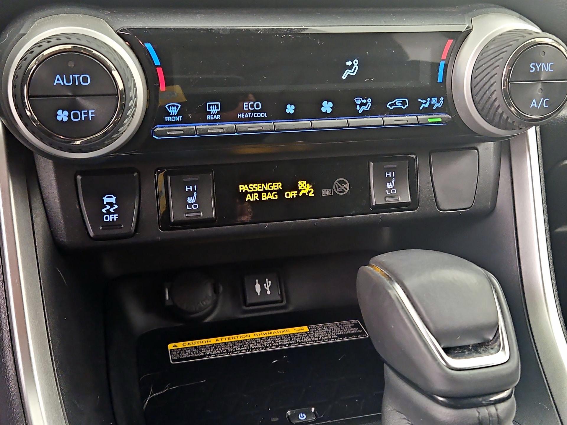 Thumbnail: 2019 Toyota RAV4 - 16