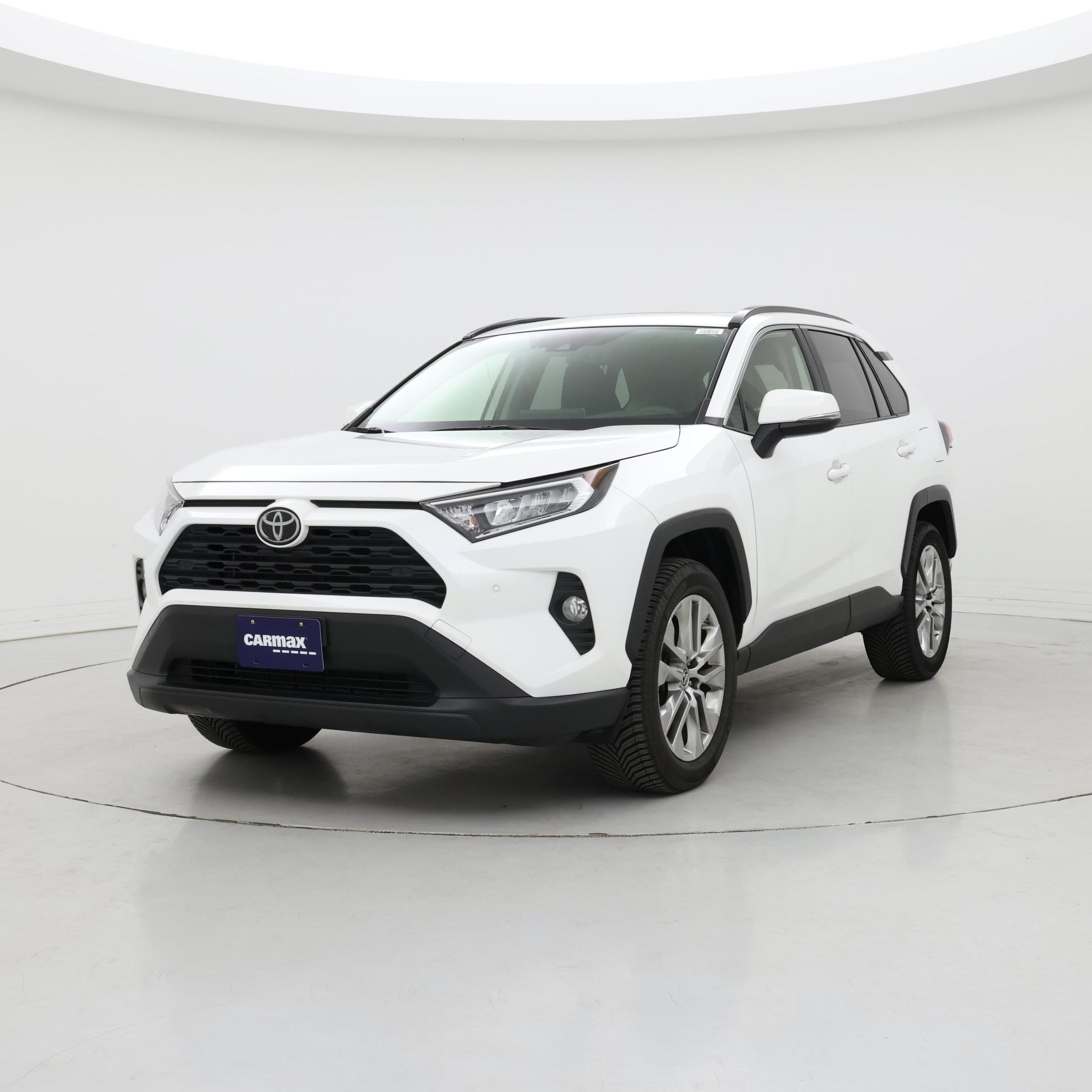 Thumbnail: 2019 Toyota RAV4 - 4