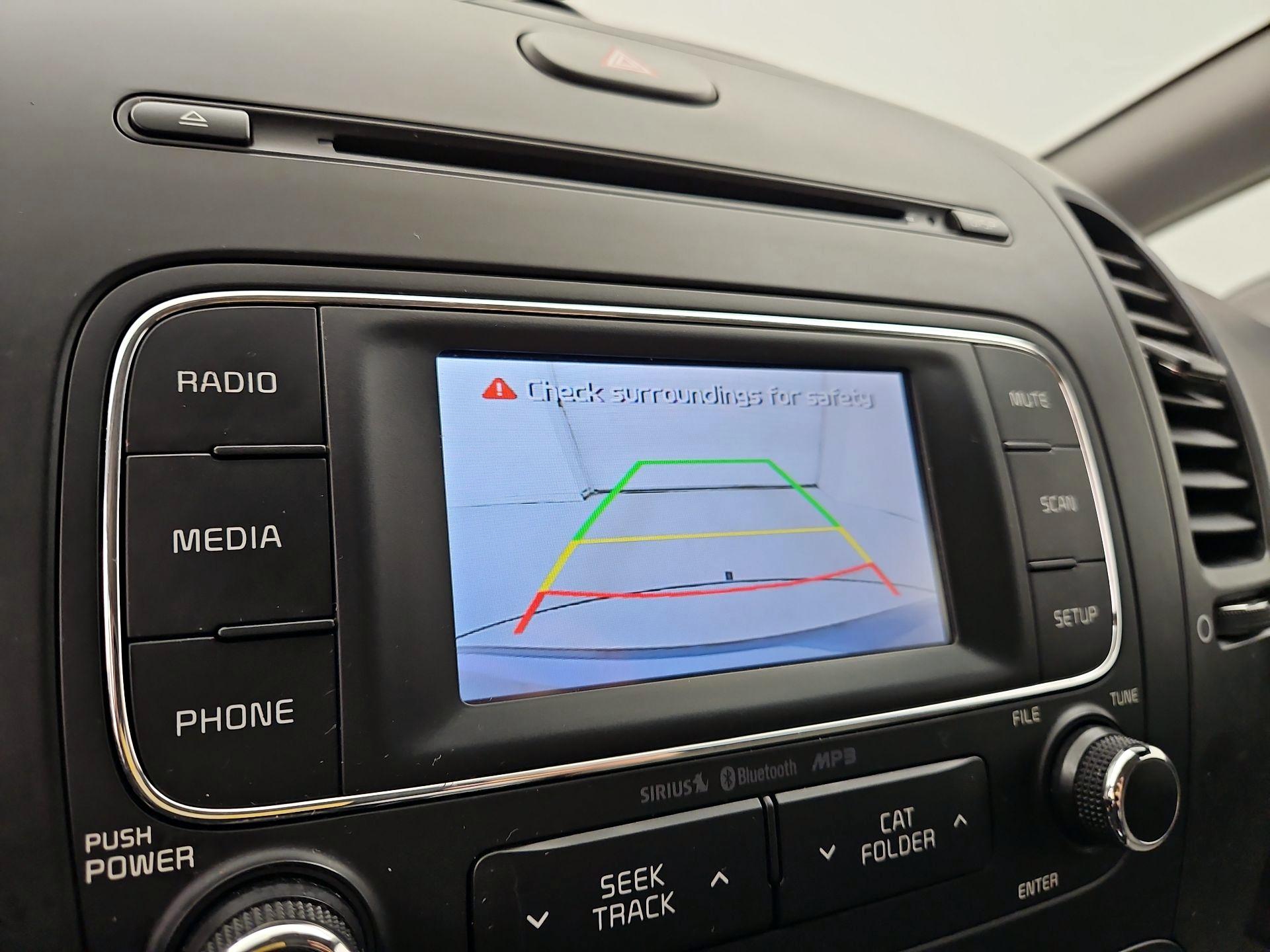 Thumbnail: 2016 Kia Forte - 14