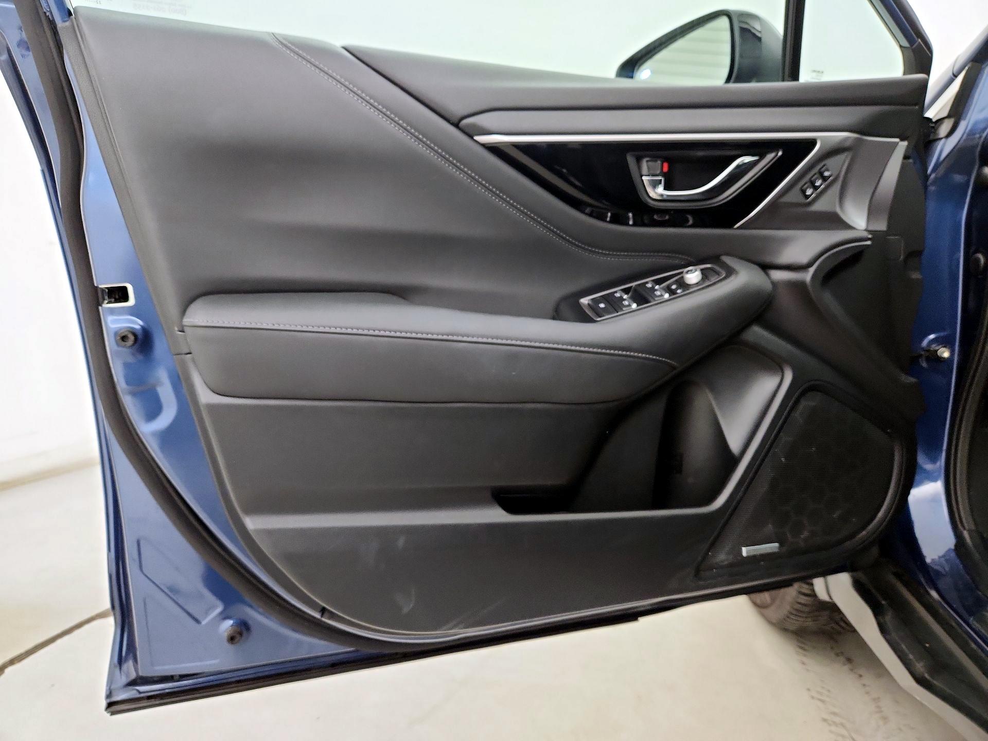Thumbnail: 2022 Subaru Outback - 12