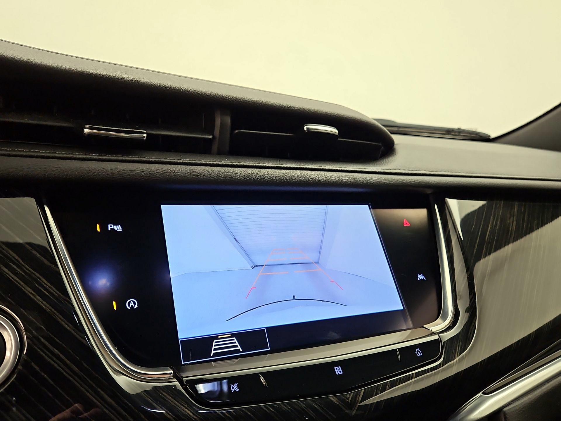 Thumbnail: 2020 Cadillac XT6 - 14