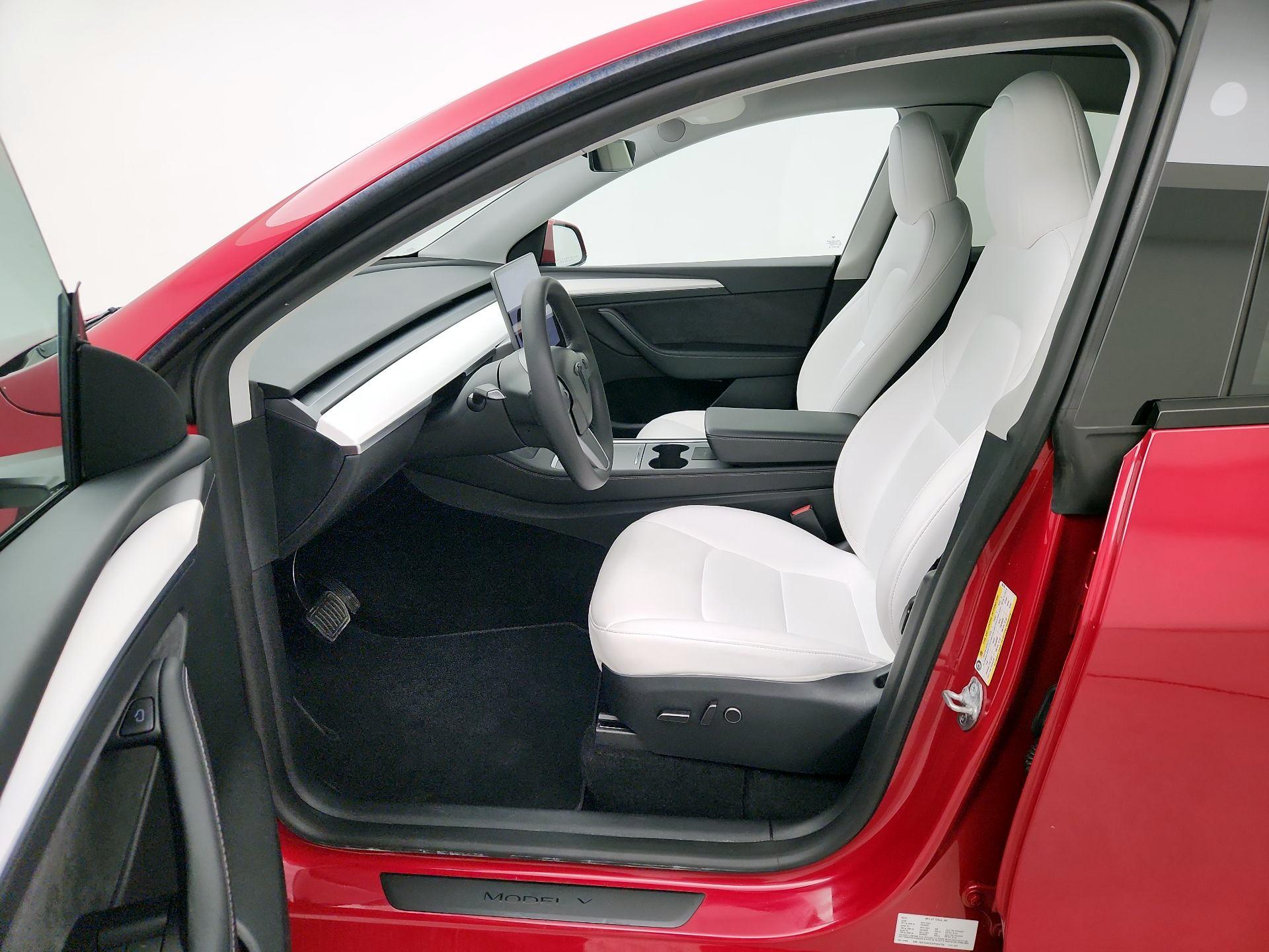 Thumbnail: 2023 Tesla Model Y - 11