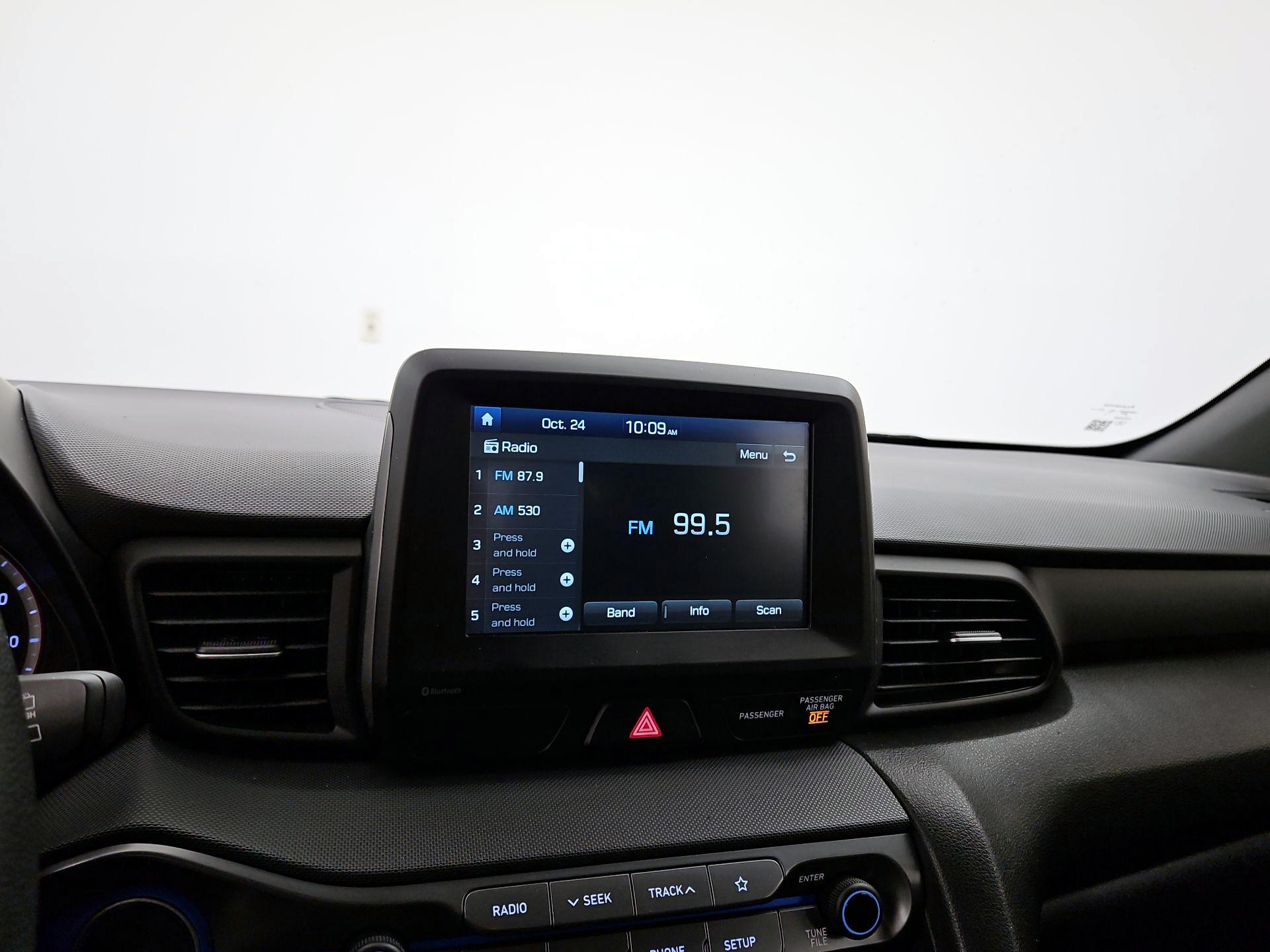 Thumbnail: 2021 Hyundai Veloster - 15