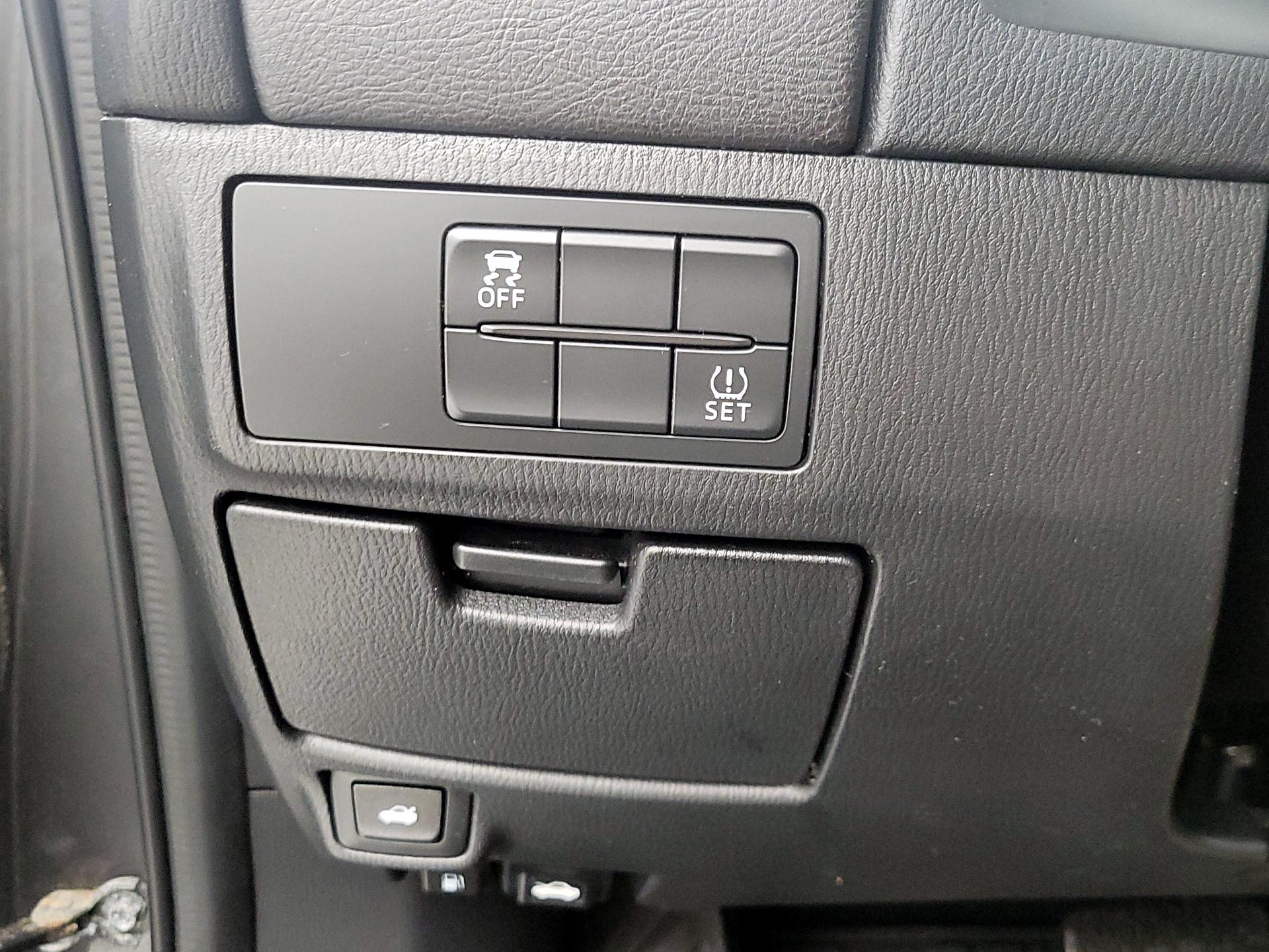 Thumbnail: 2017 Mazda Mazda6 - 13