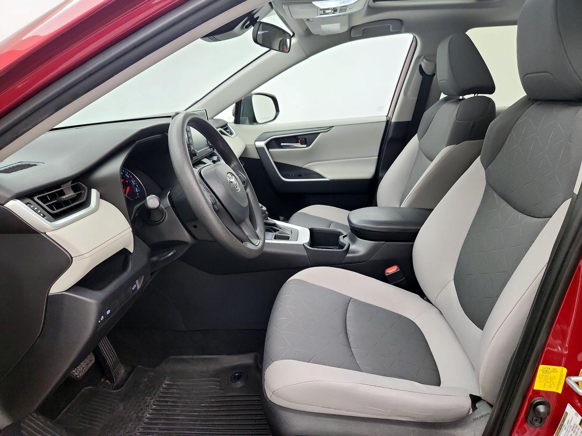 Thumbnail: 2022 Toyota RAV4 - 11