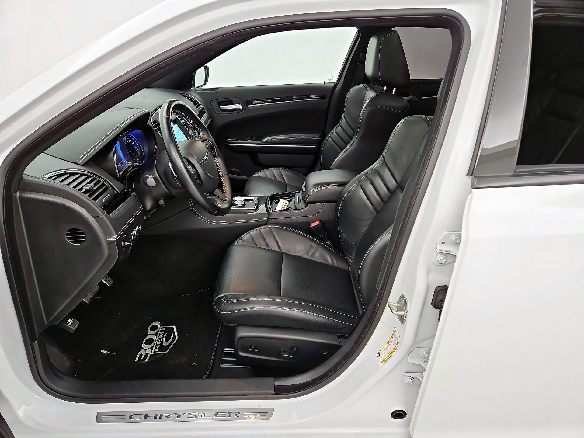 Thumbnail: 2023 Chrysler 300 - 11