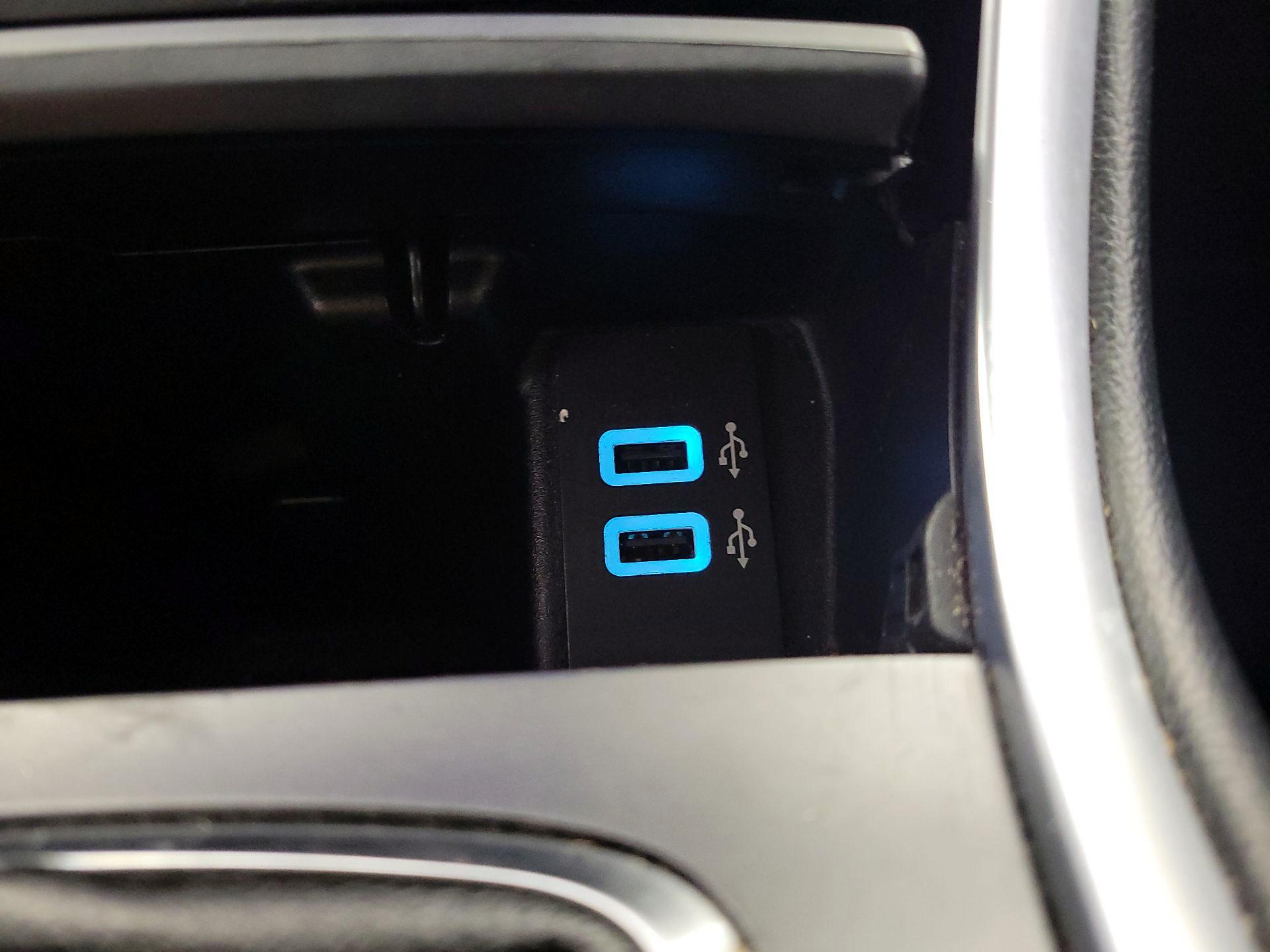 Thumbnail: 2018 Ford Edge - 19