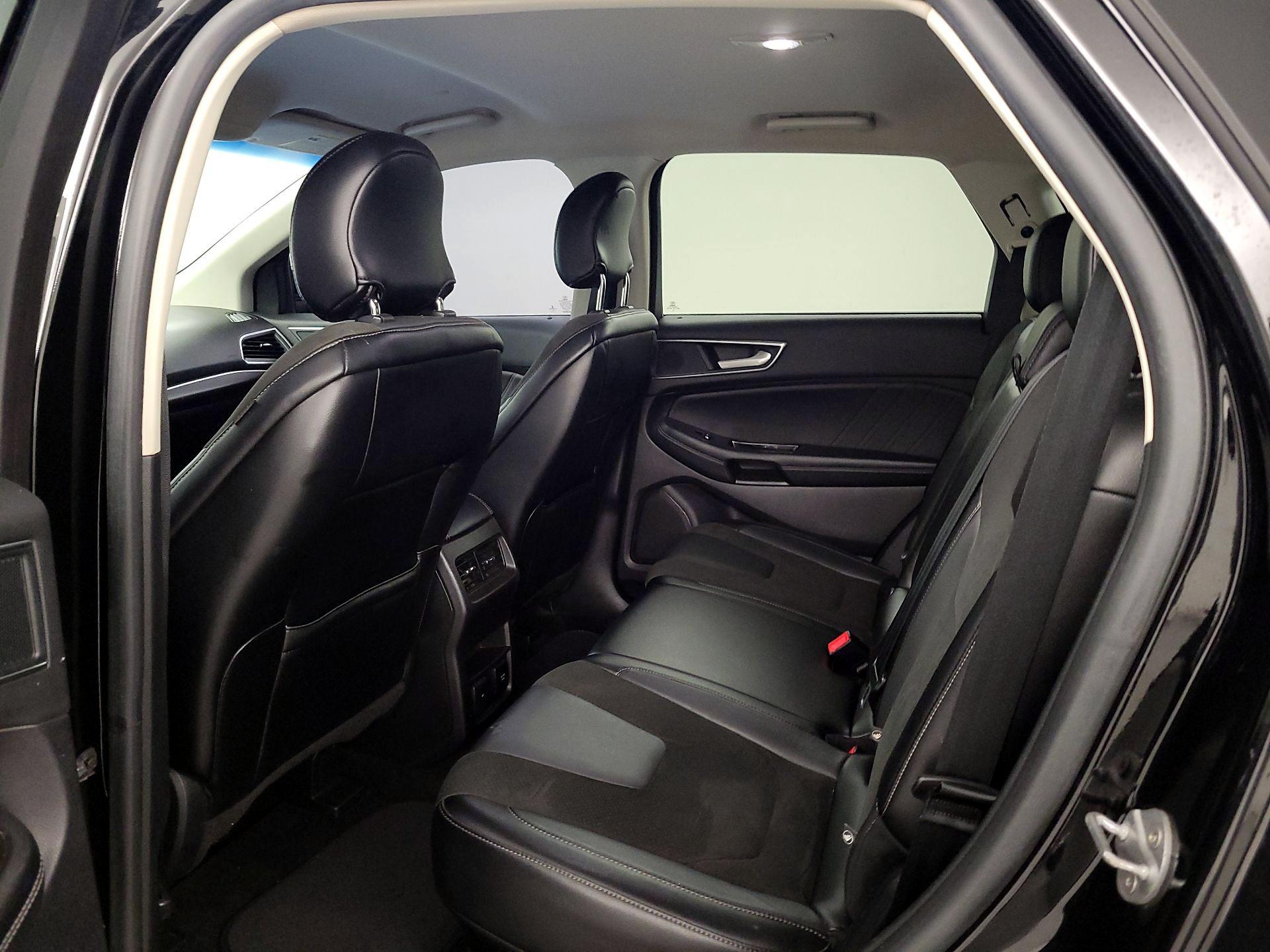 Thumbnail: 2018 Ford Edge - 20