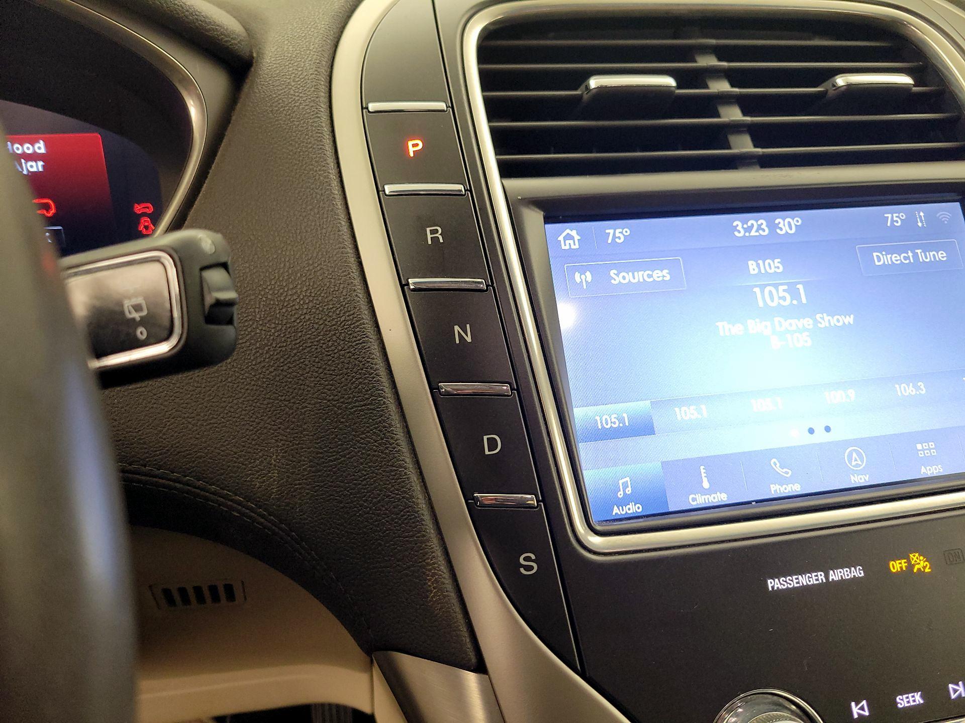 Thumbnail: 2020 Lincoln Nautilus - 18