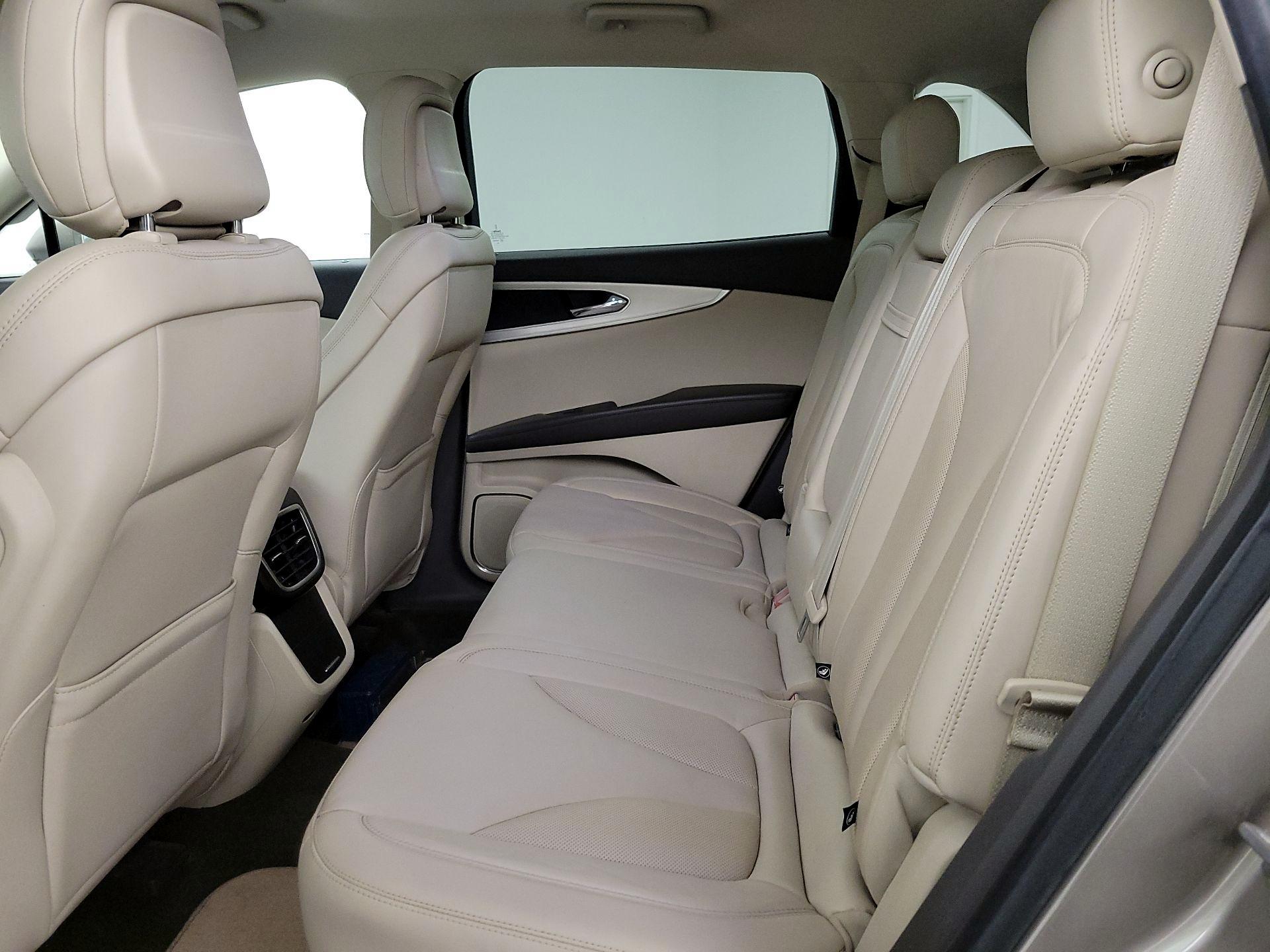 Thumbnail: 2020 Lincoln Nautilus - 20