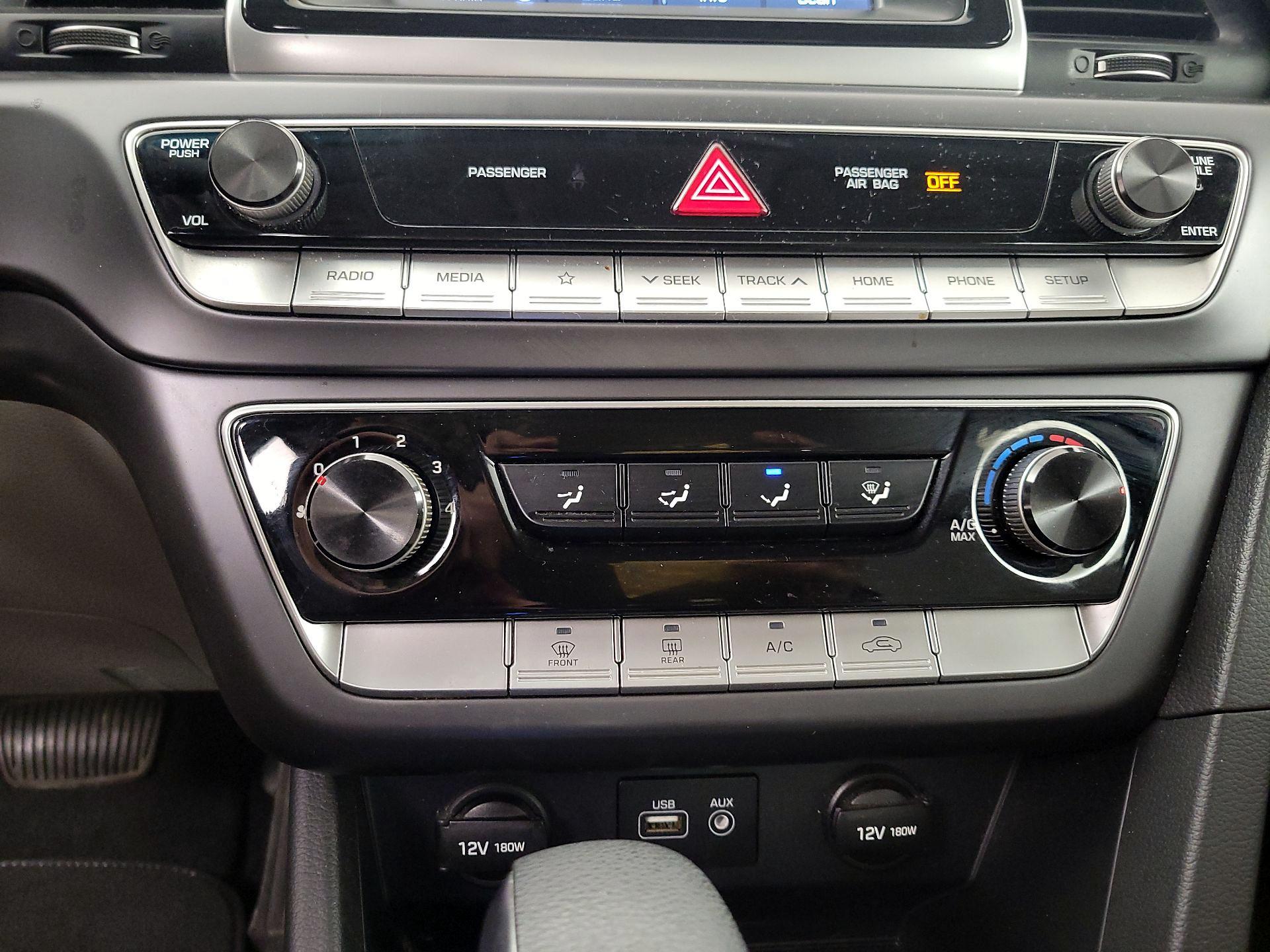 Thumbnail: 2019 Hyundai Sonata - 16