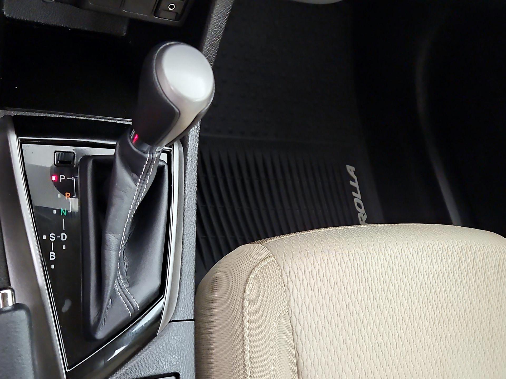 Thumbnail: 2016 Toyota Corolla - 17