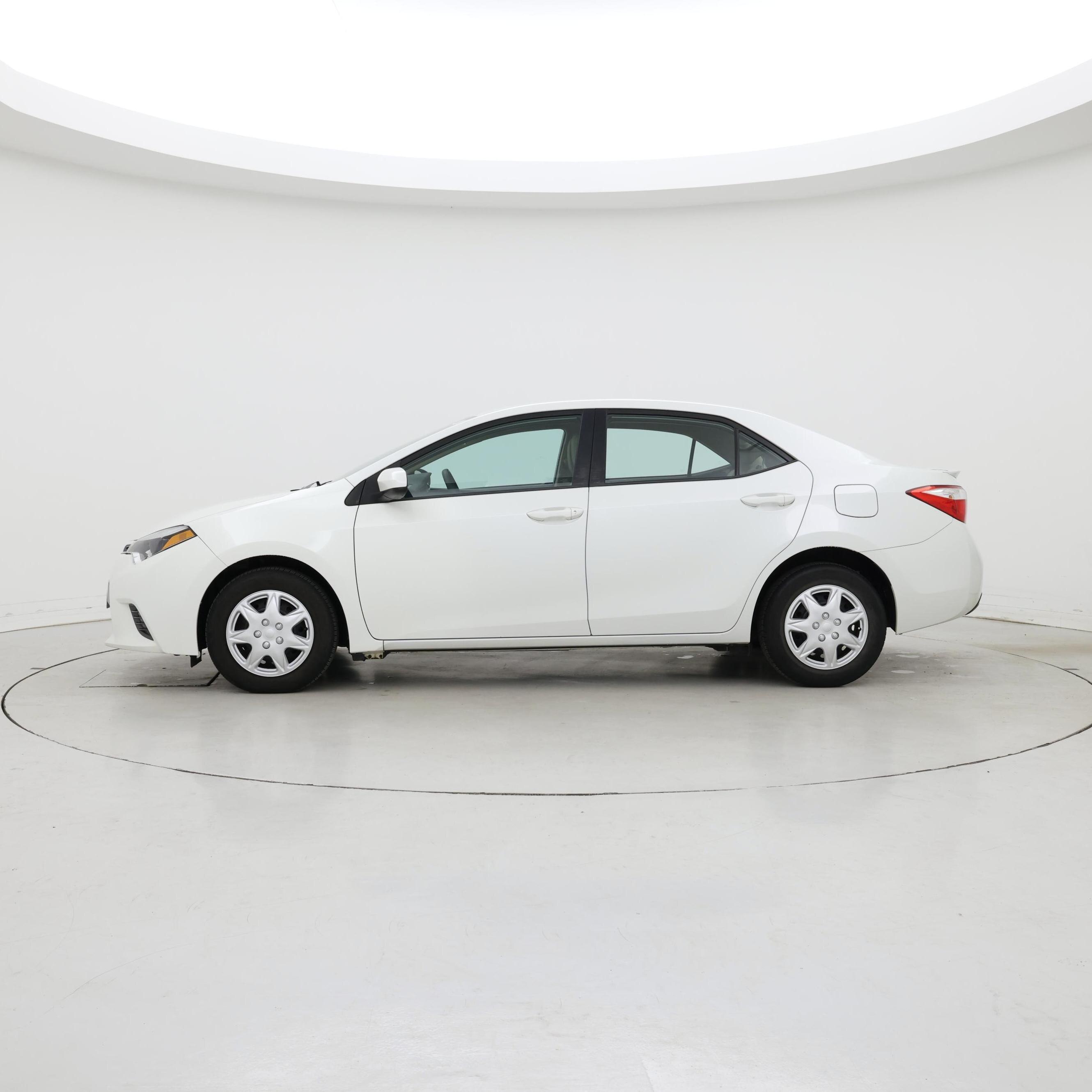 Thumbnail: 2016 Toyota Corolla - 3