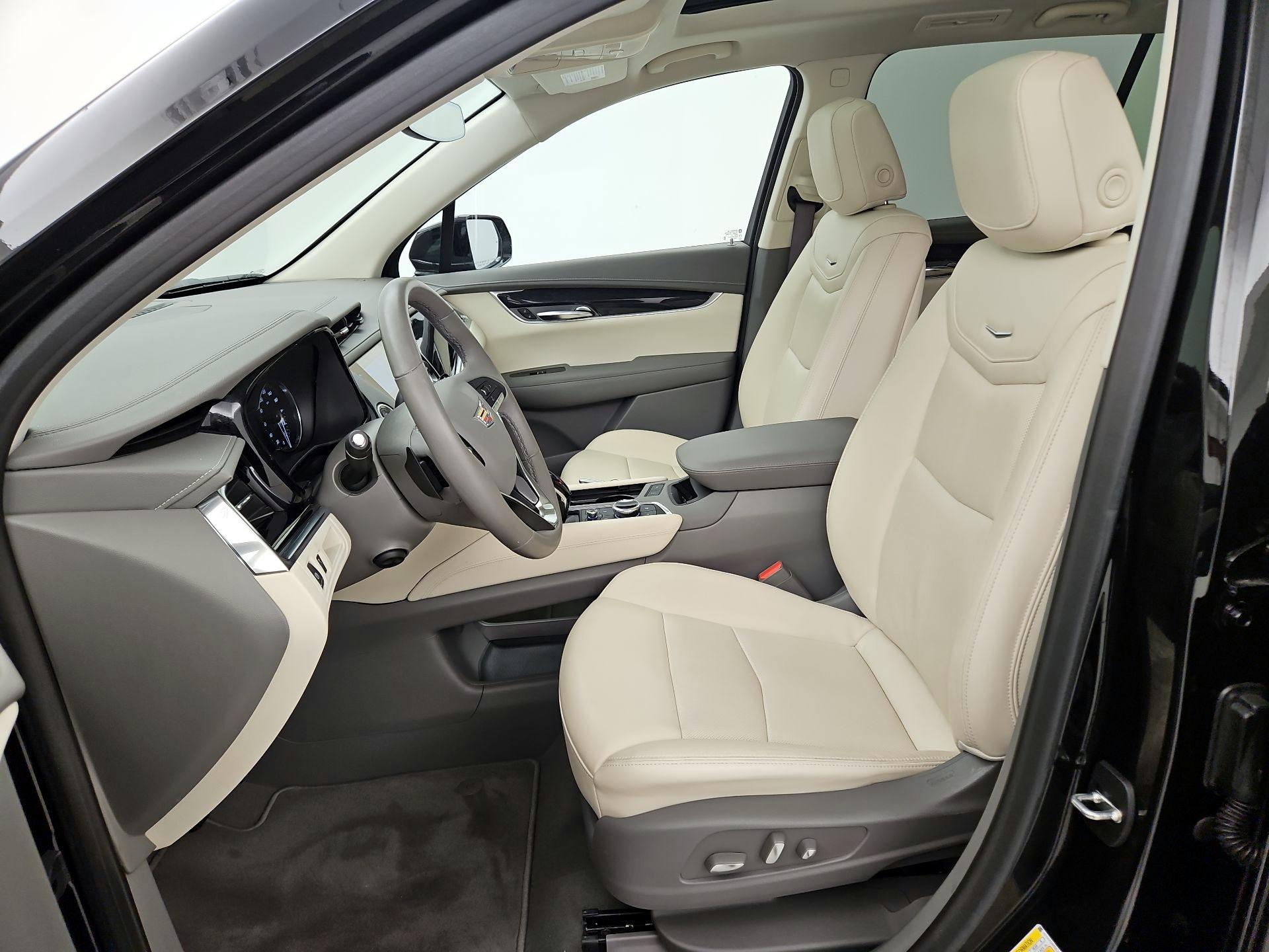 Thumbnail: 2020 Cadillac XT6 - 11