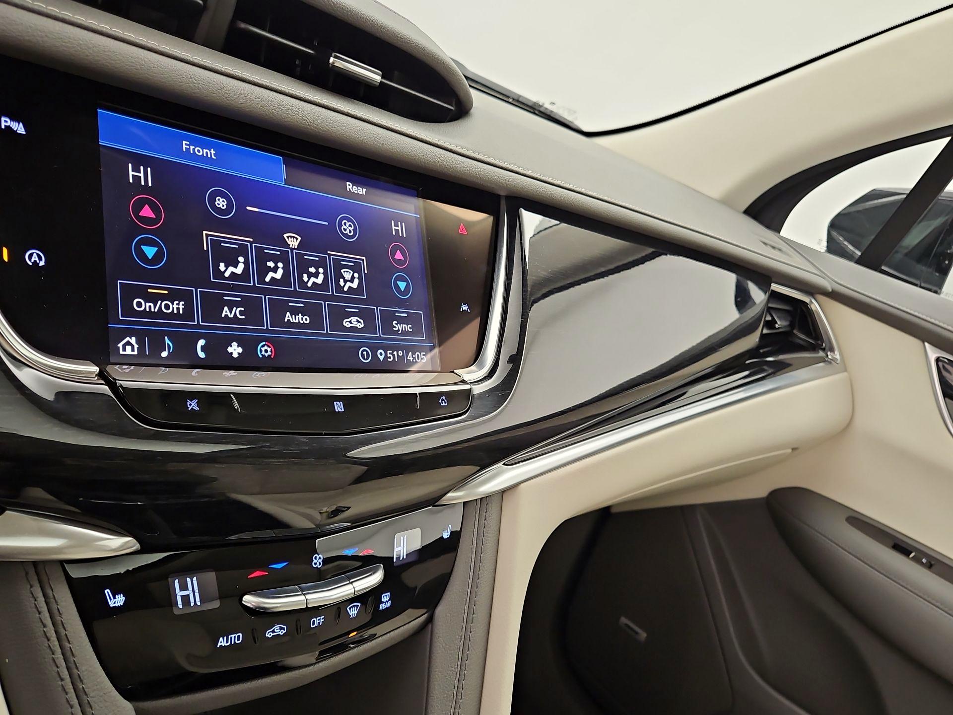 Thumbnail: 2020 Cadillac XT6 - 16