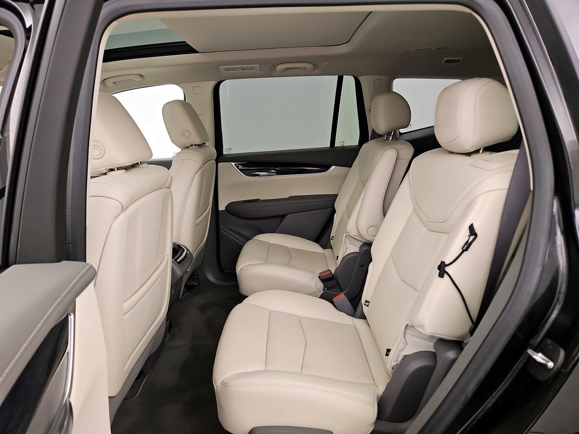 Thumbnail: 2020 Cadillac XT6 - 20