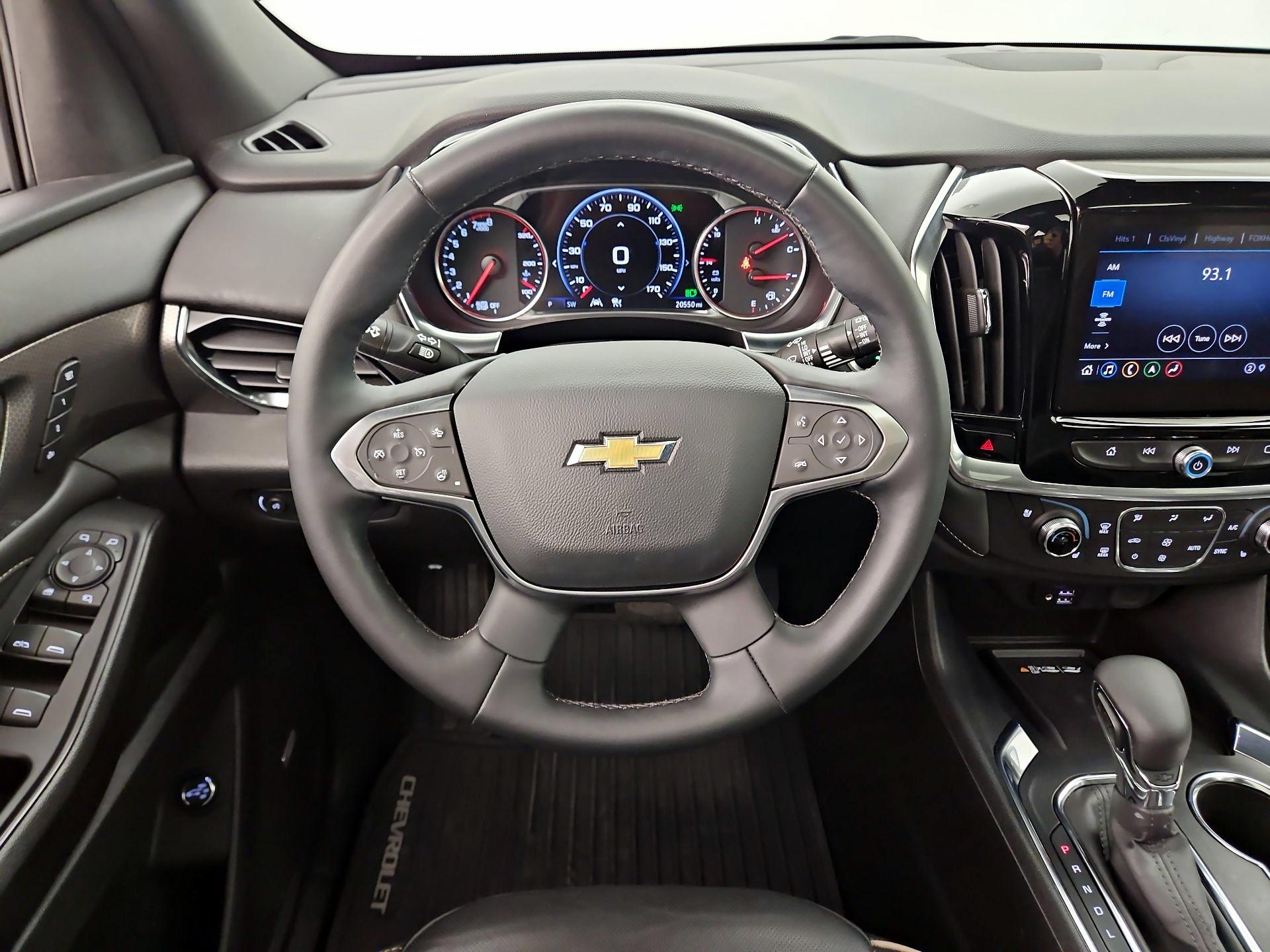 Thumbnail: 2023 Chevrolet Traverse - 10