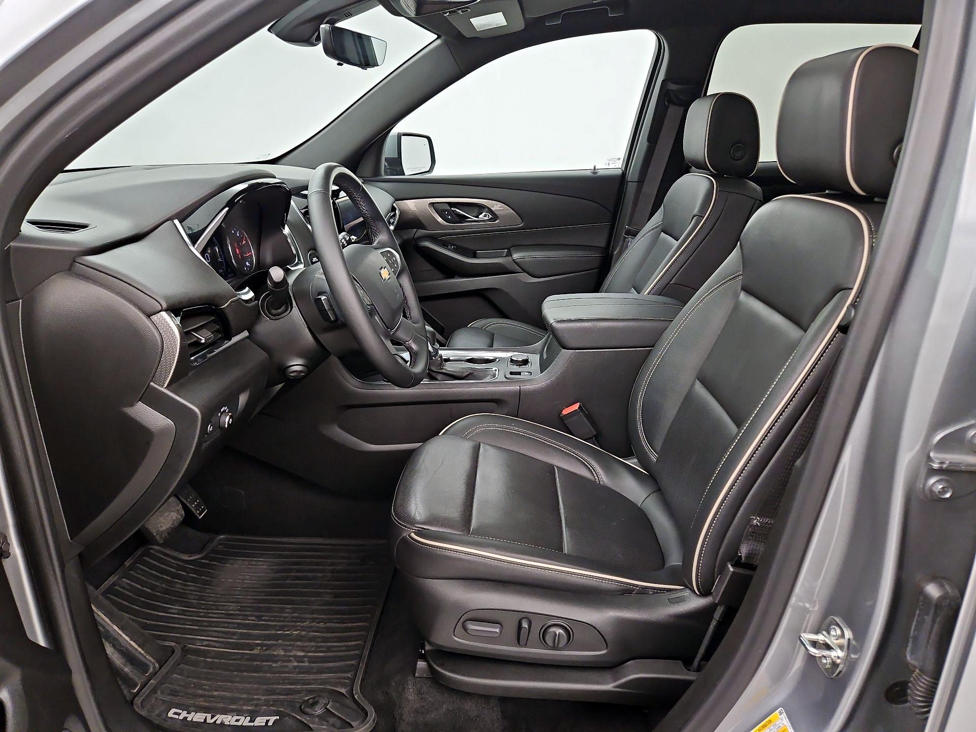 Thumbnail: 2023 Chevrolet Traverse - 11