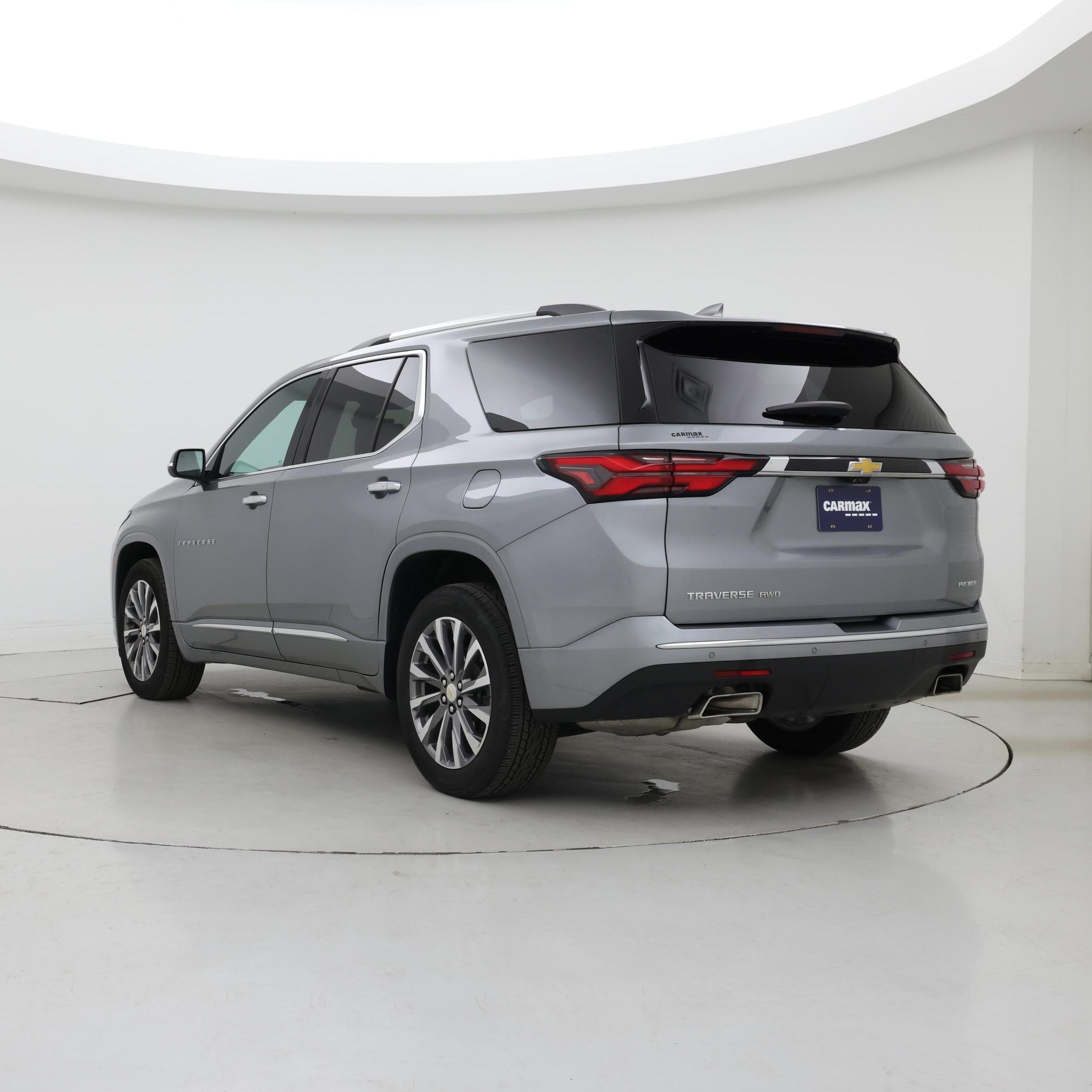 Thumbnail: 2023 Chevrolet Traverse - 2