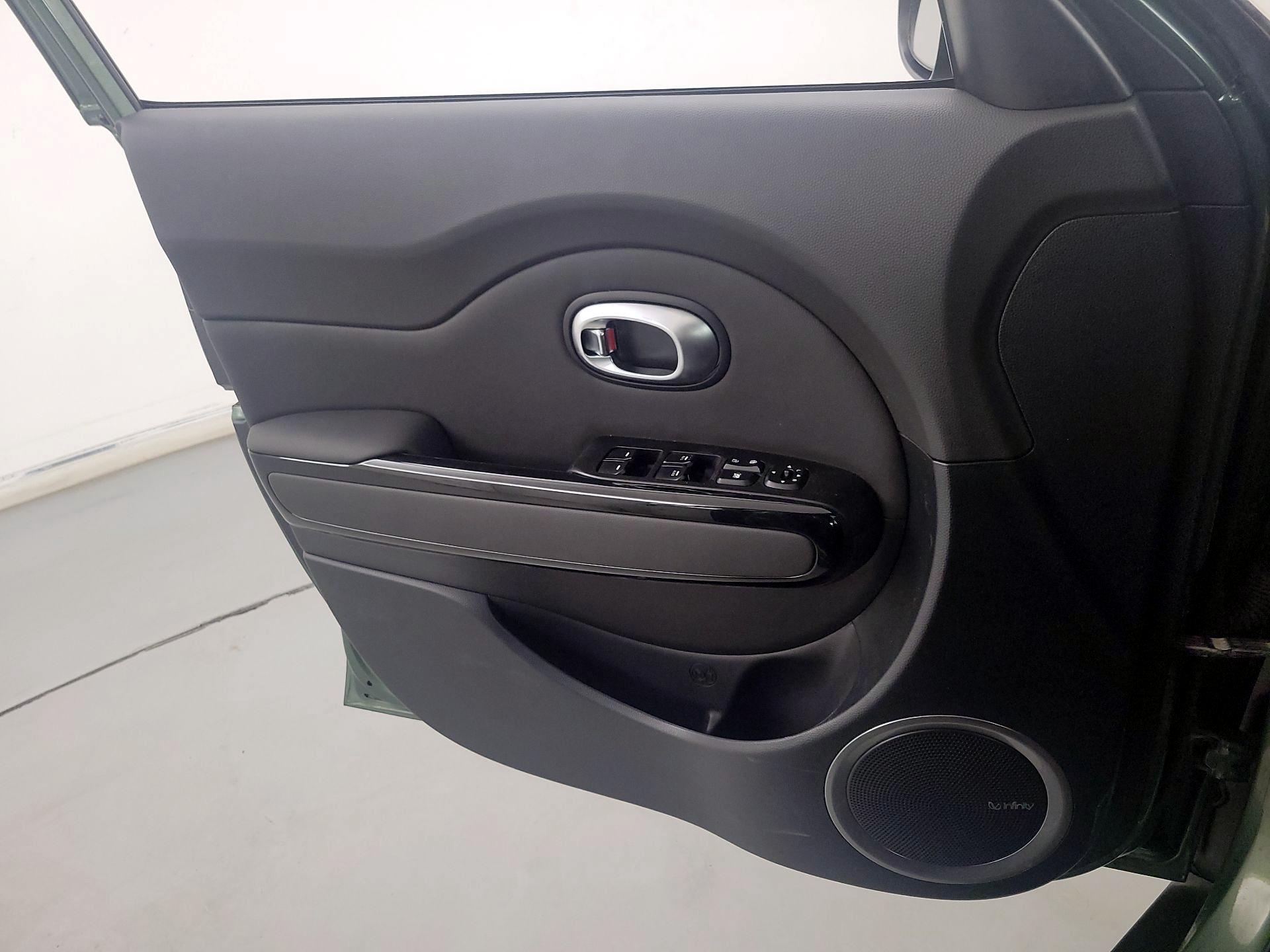 Thumbnail: 2014 Kia Soul - 12