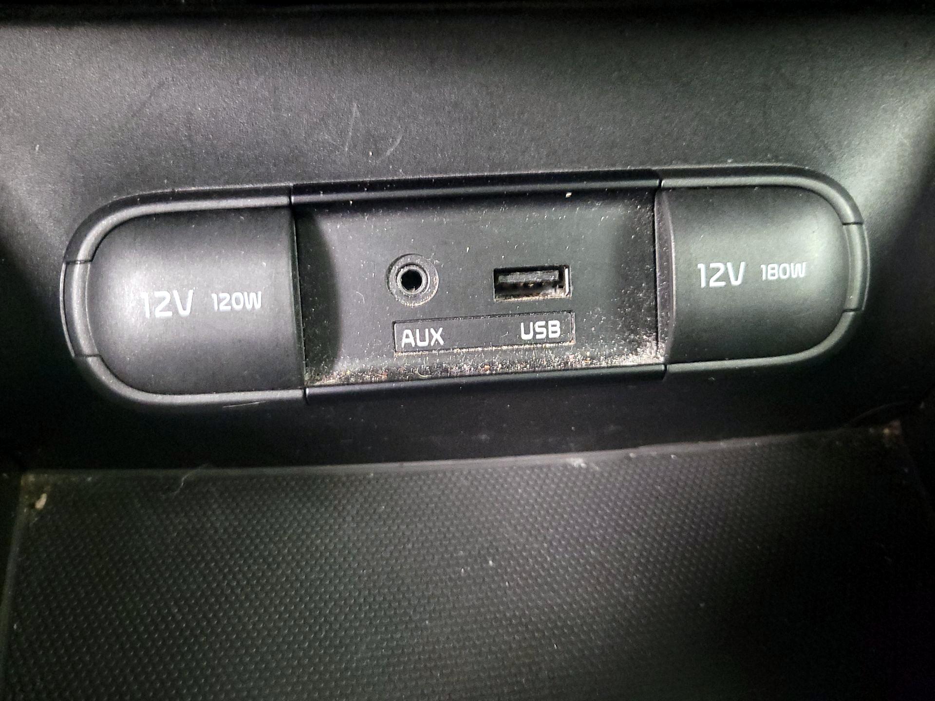 Thumbnail: 2014 Kia Soul - 19