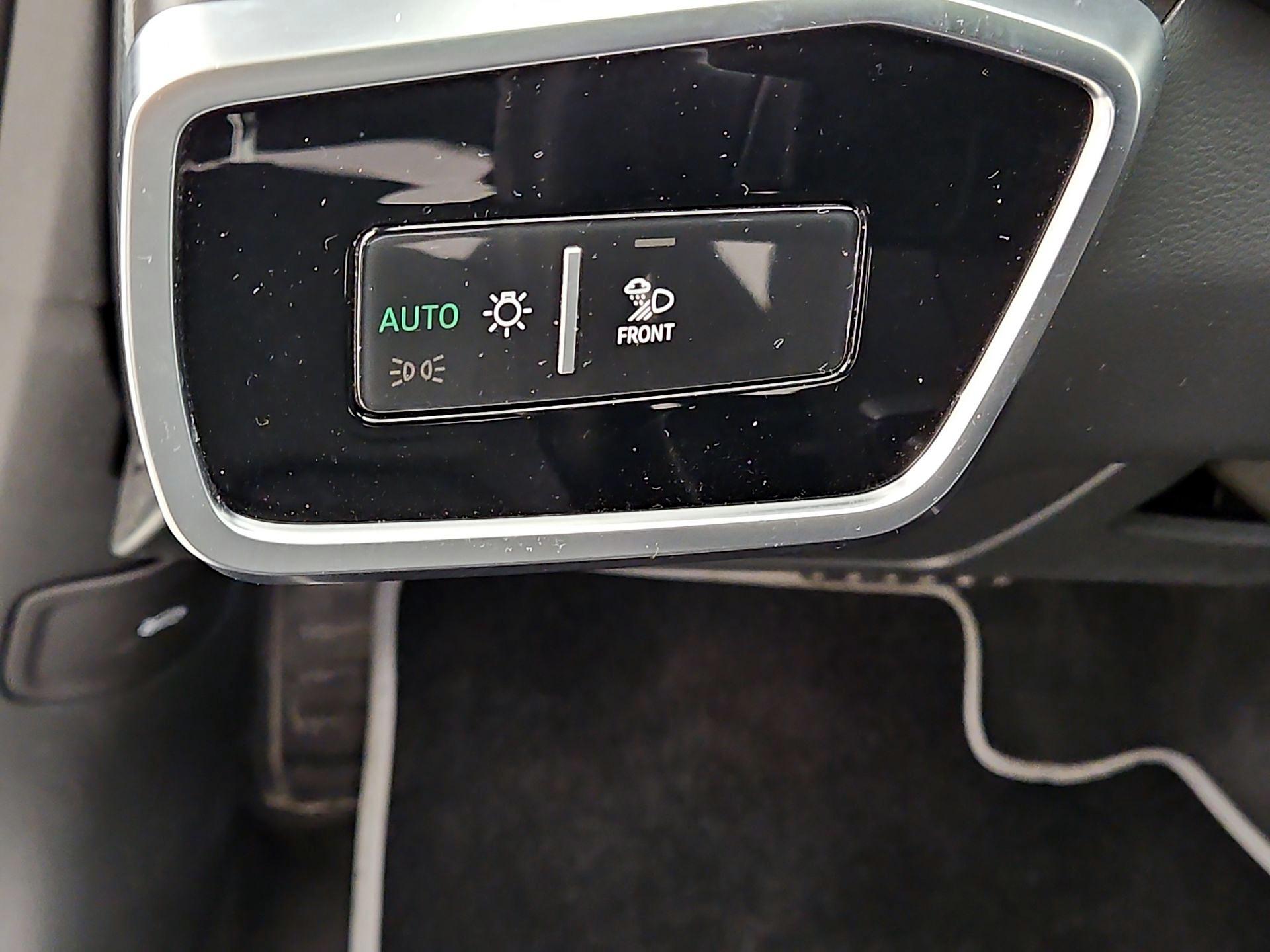 Thumbnail: 2021 Audi A6 - 13