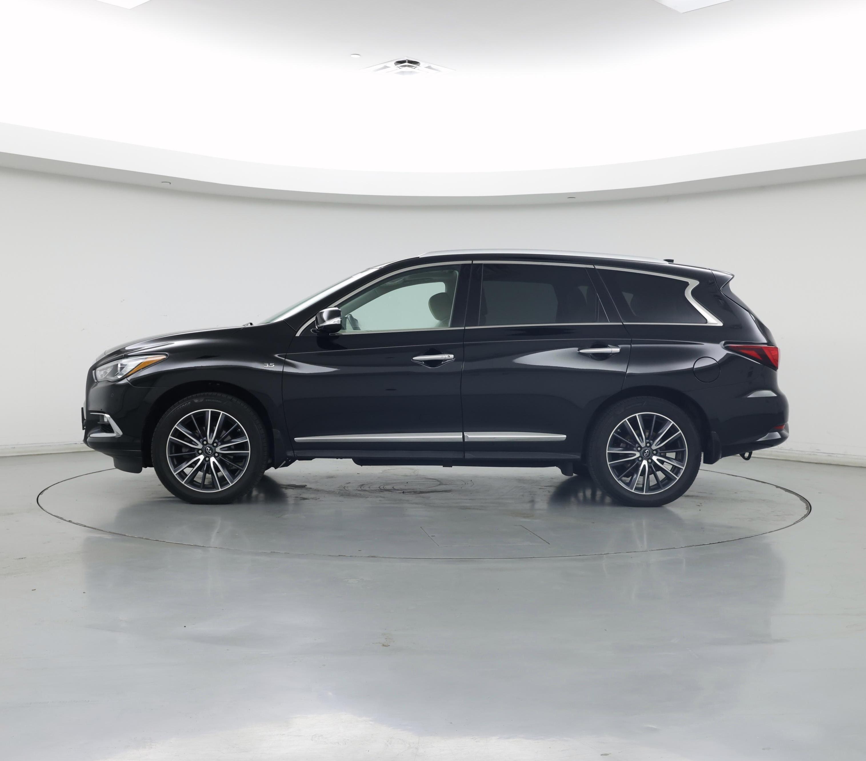 Thumbnail: 2017 INFINITI QX60 - 3
