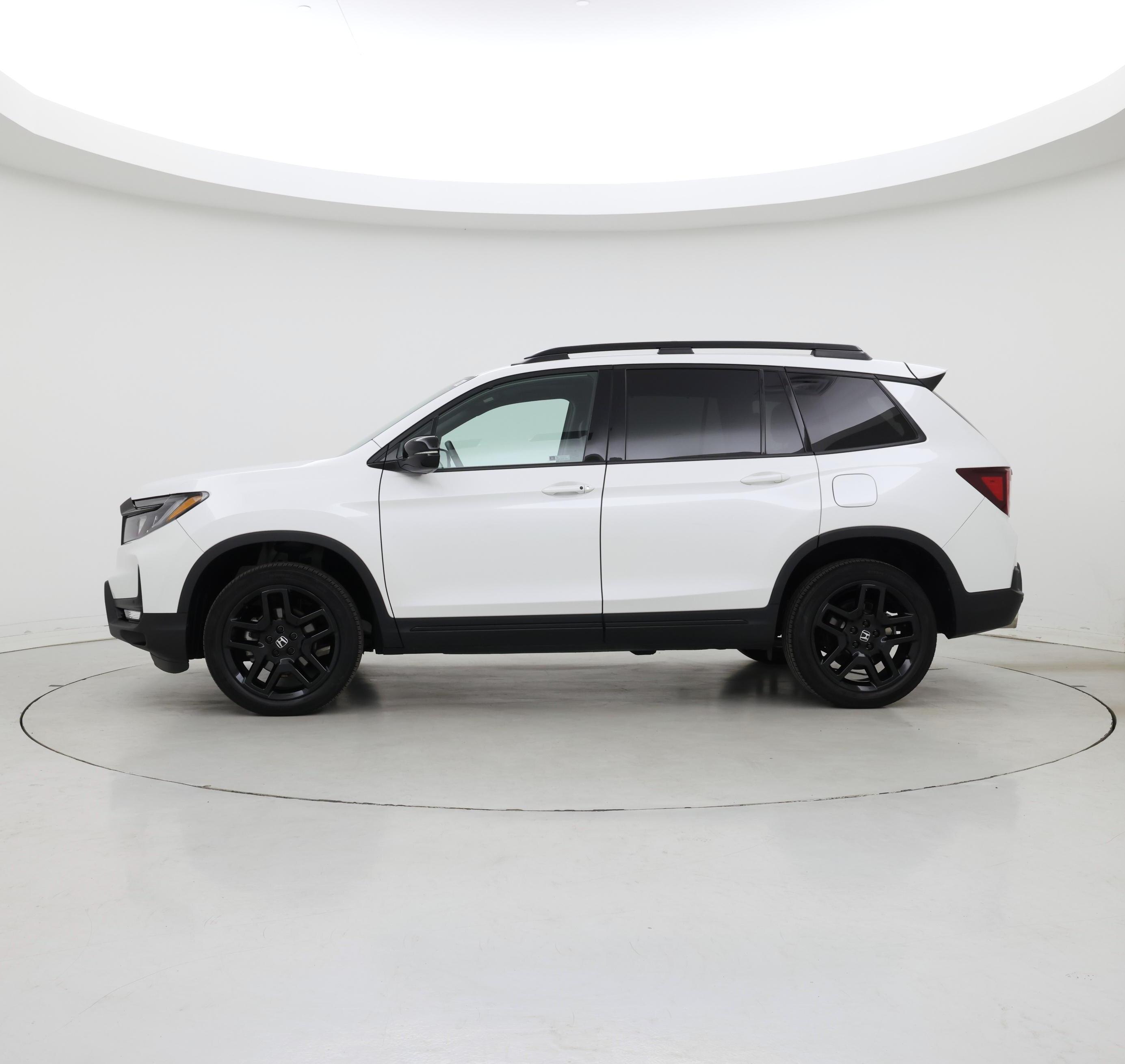 Thumbnail: 2024 Honda Passport - 3