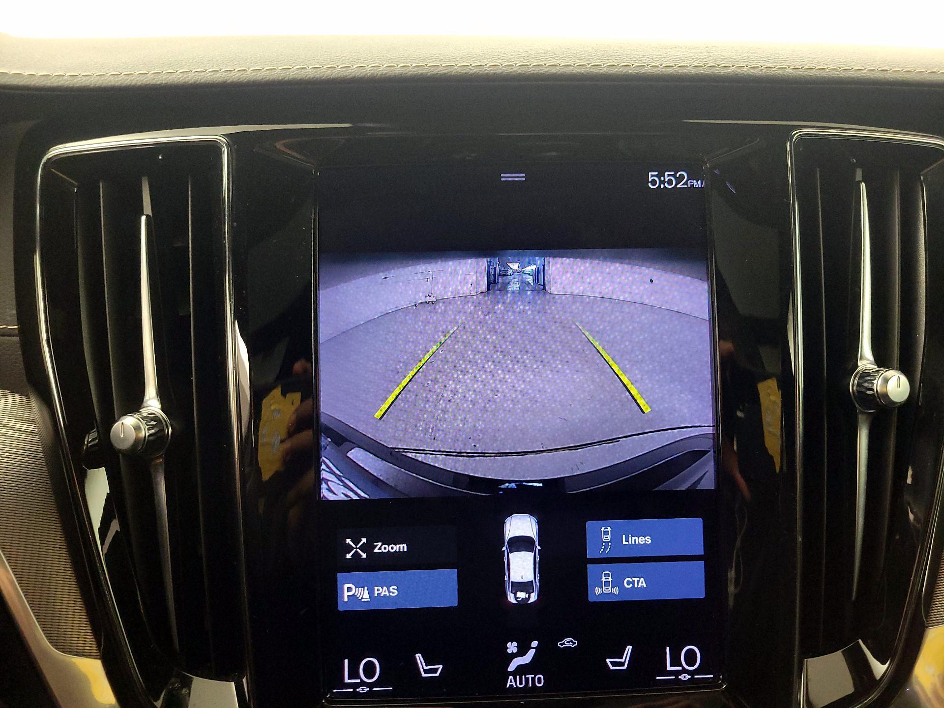 Thumbnail: 2021 Volvo S60 - 15