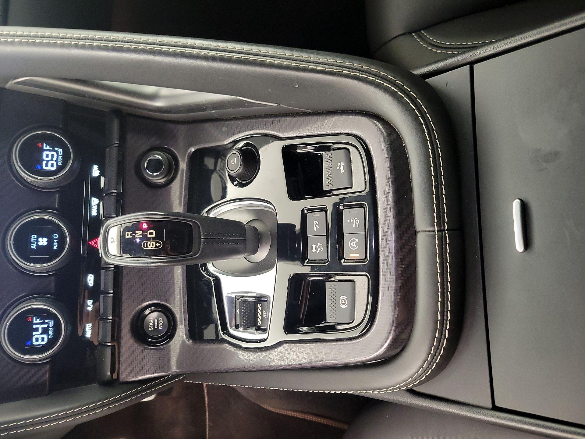 Thumbnail: 2016 Jaguar F-Type - 18