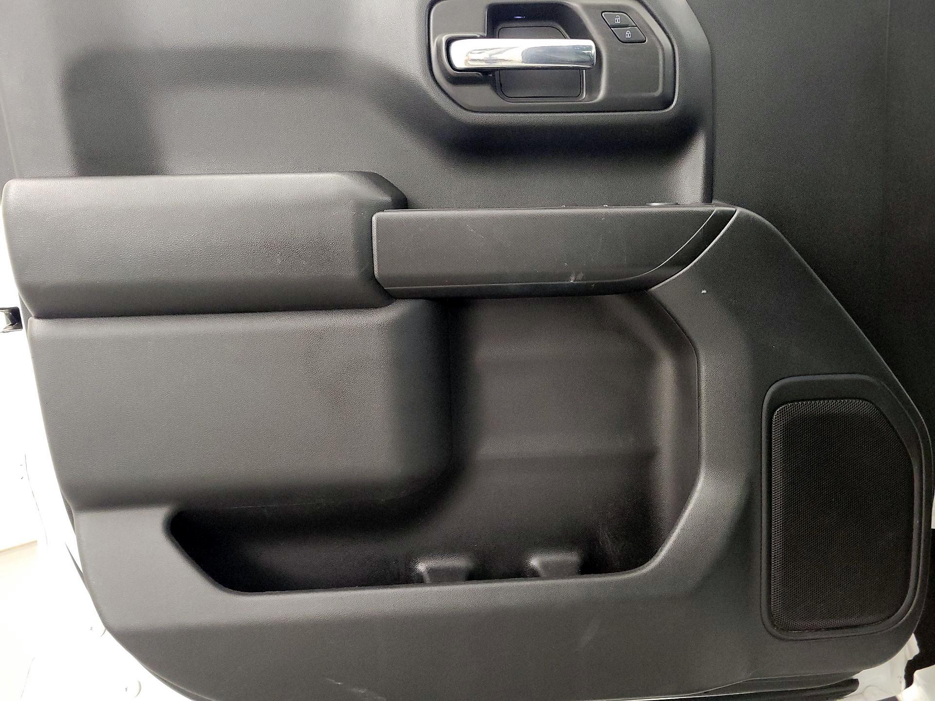 Thumbnail: 2020 Chevrolet Silverado 1500 - 12