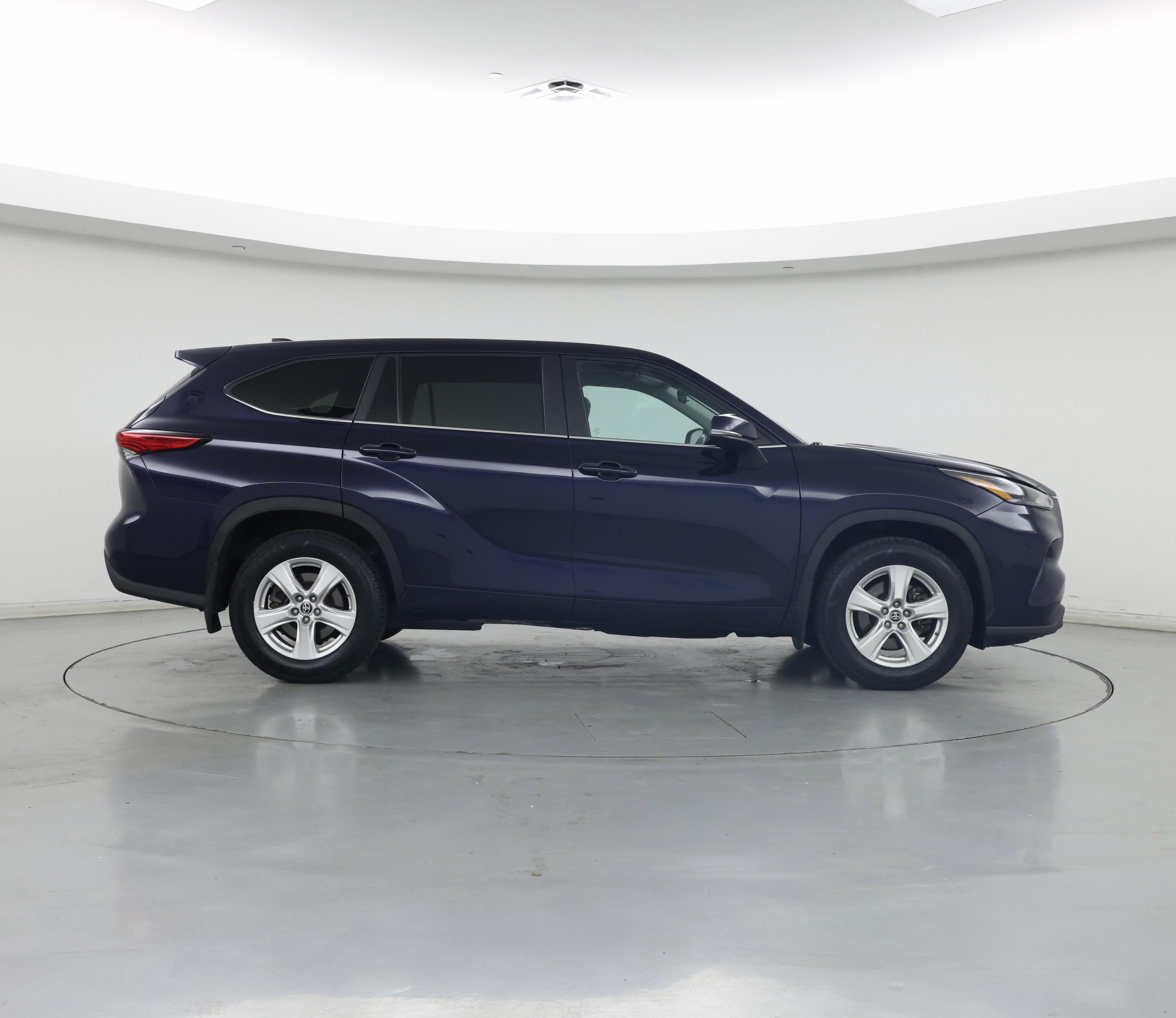 Thumbnail: 2023 Toyota Highlander - 7