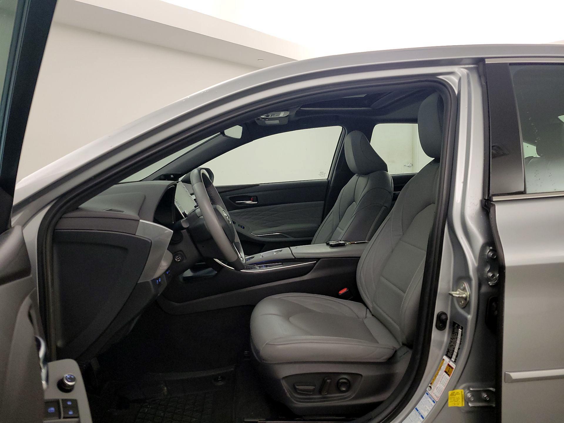 Thumbnail: 2021 Toyota Avalon - 11