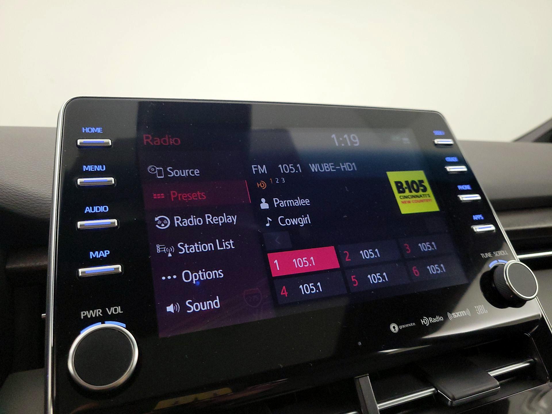 Thumbnail: 2021 Toyota Avalon - 16