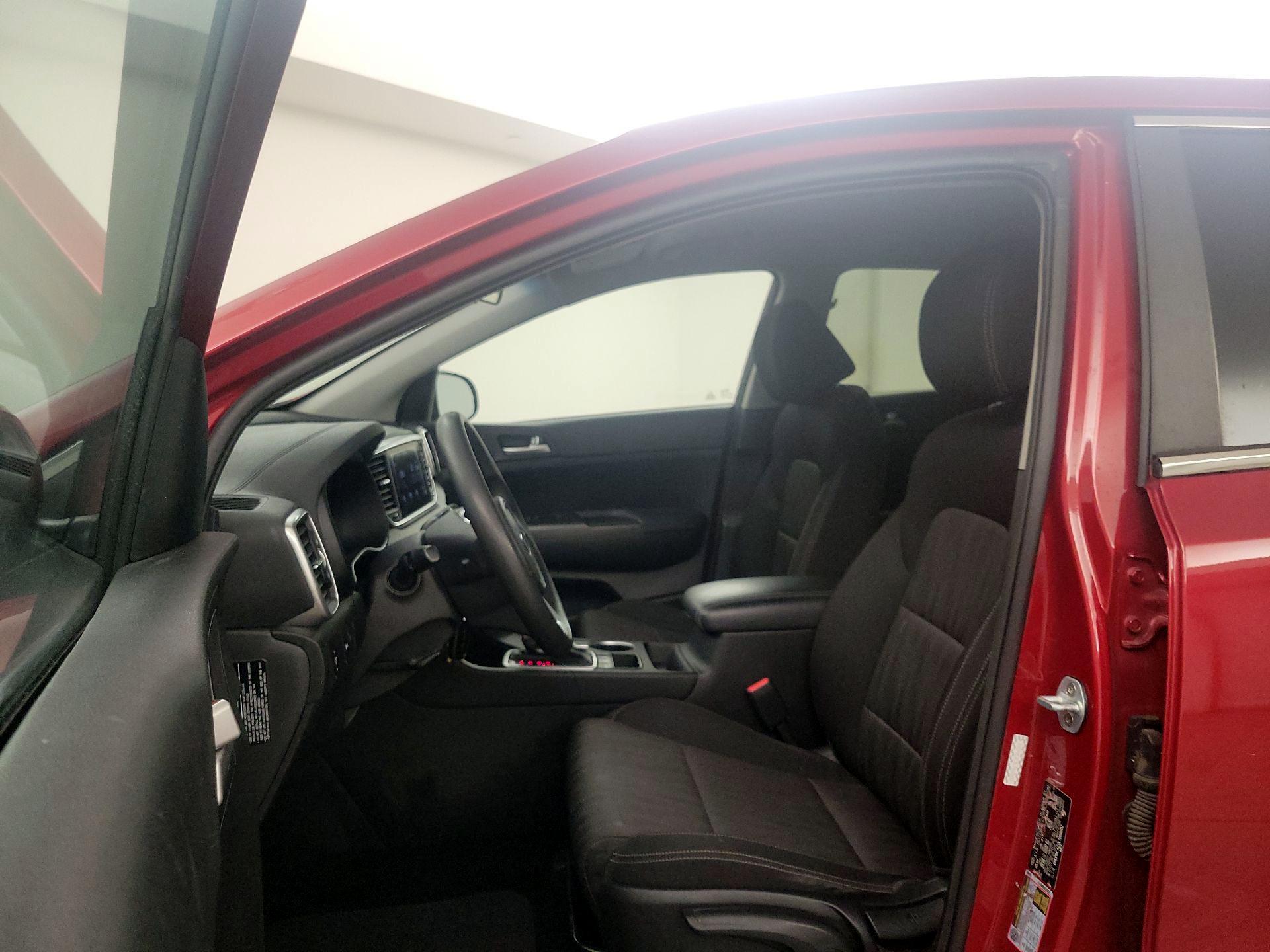 Thumbnail: 2020 Kia Sportage - 11