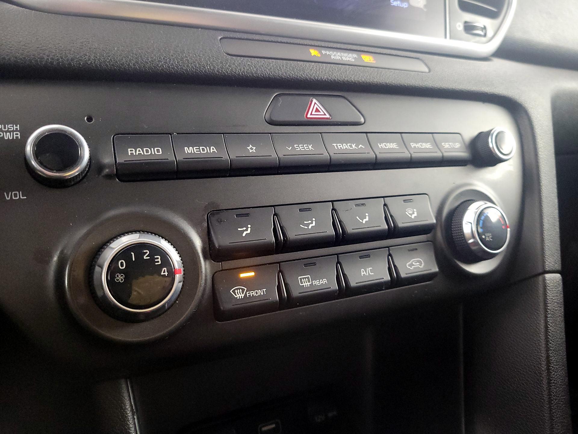 Thumbnail: 2020 Kia Sportage - 16