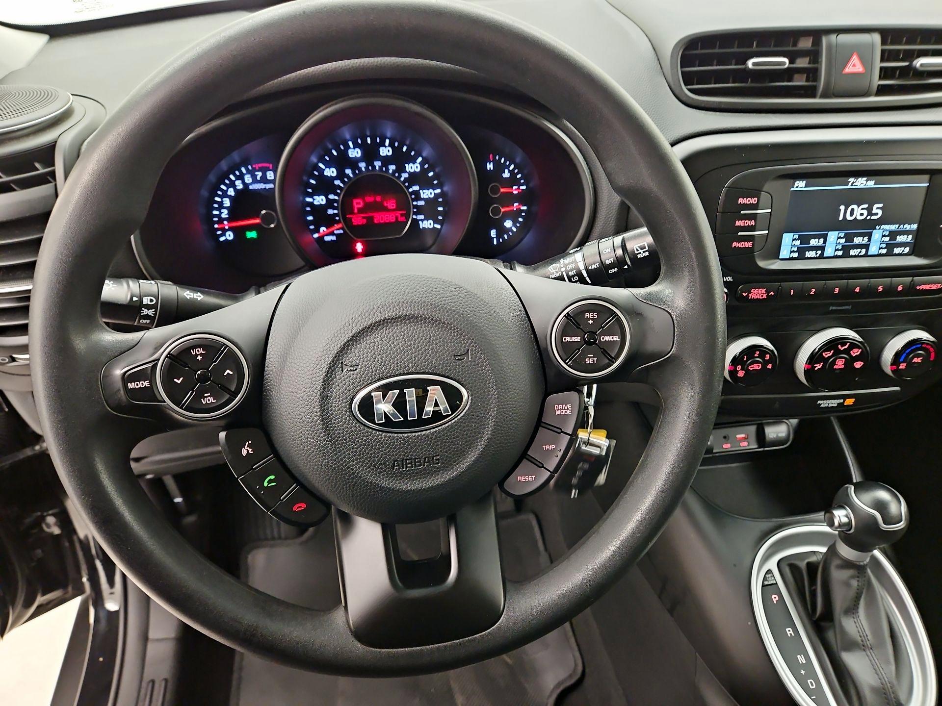 Thumbnail: 2017 Kia Soul - 10