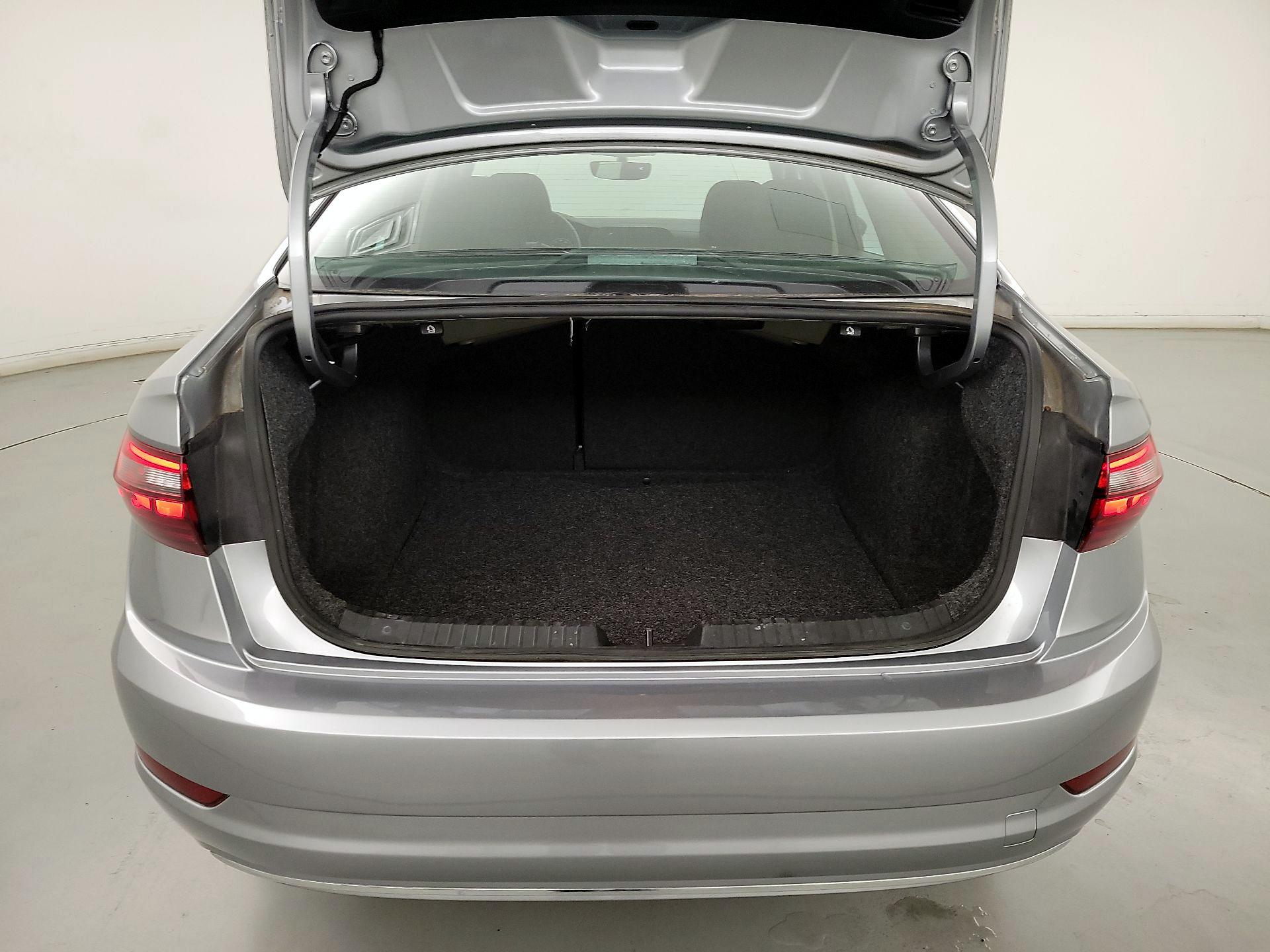 Thumbnail: 2021 Volkswagen Jetta - 20