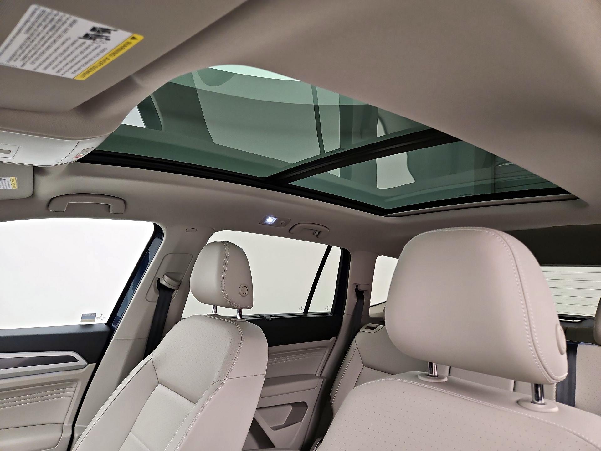 Thumbnail: 2022 Volkswagen Atlas - 20