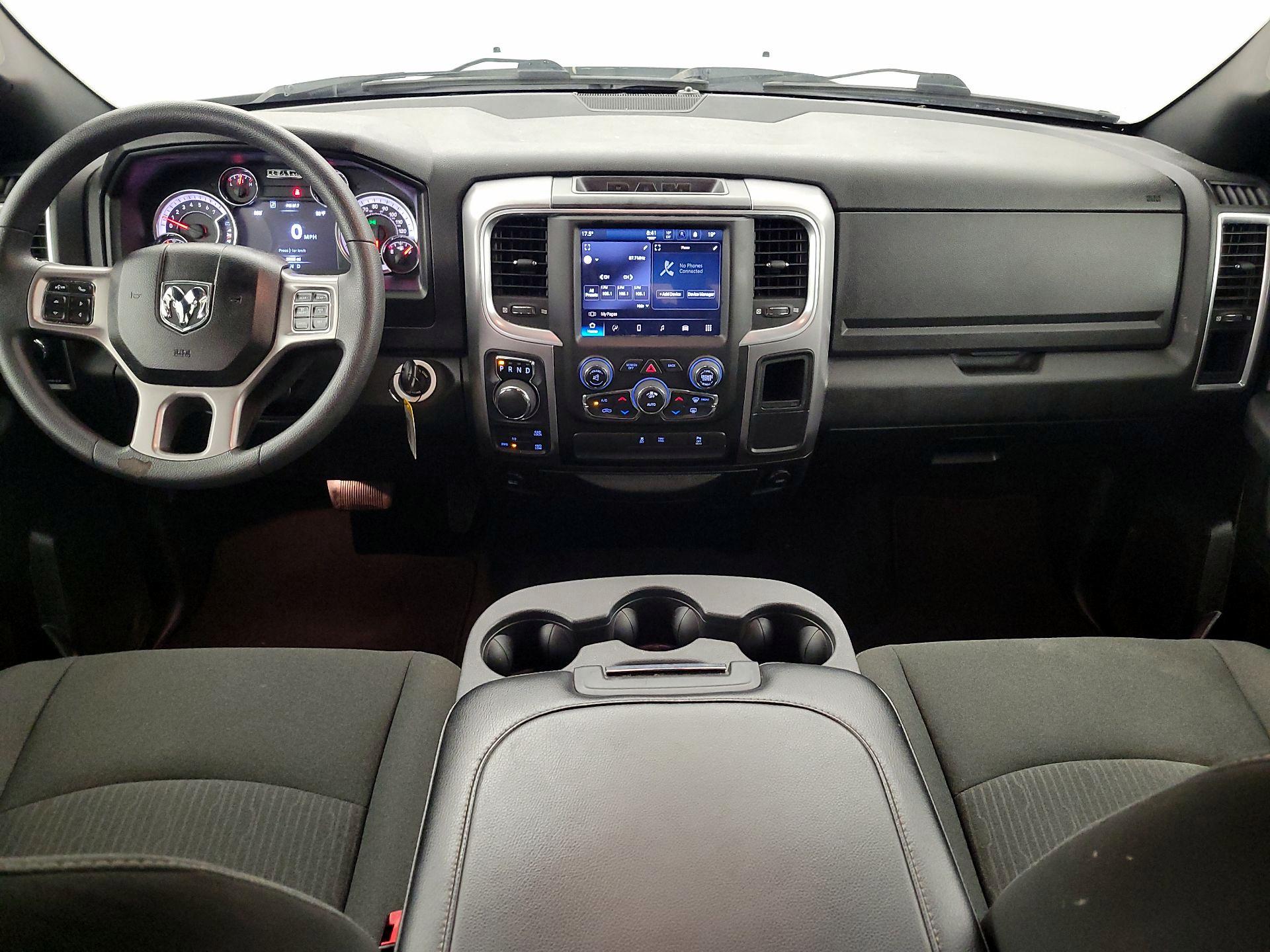 Thumbnail: 2022 RAM 1500 Classic - 9