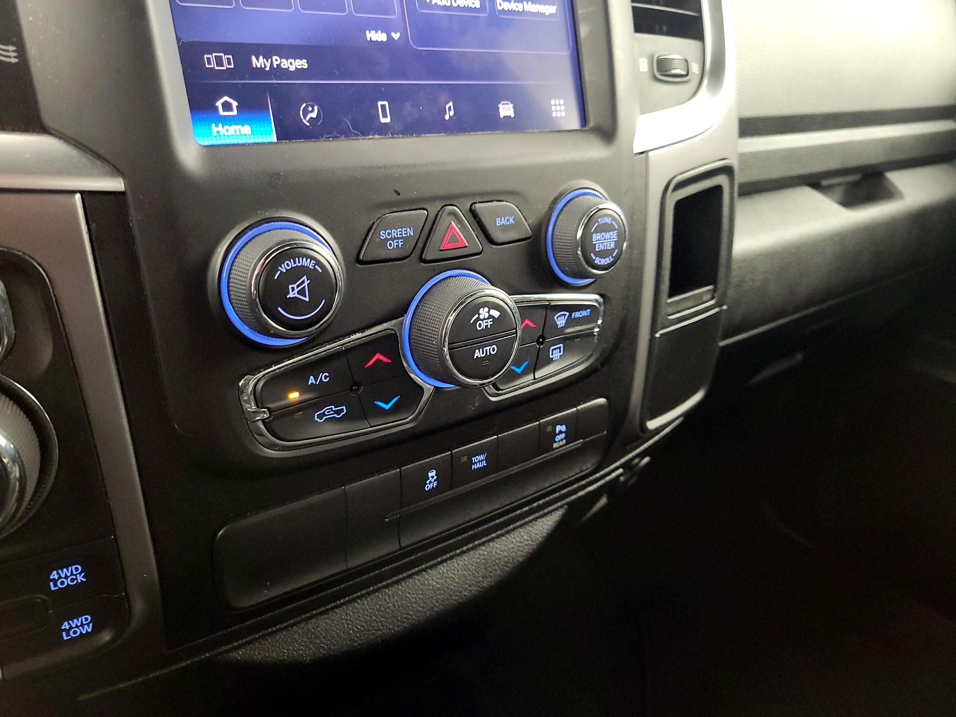 Thumbnail: 2022 RAM 1500 Classic - 16