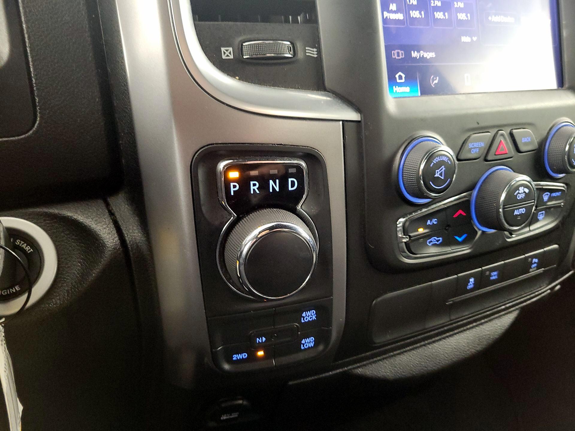 Thumbnail: 2022 RAM 1500 Classic - 17