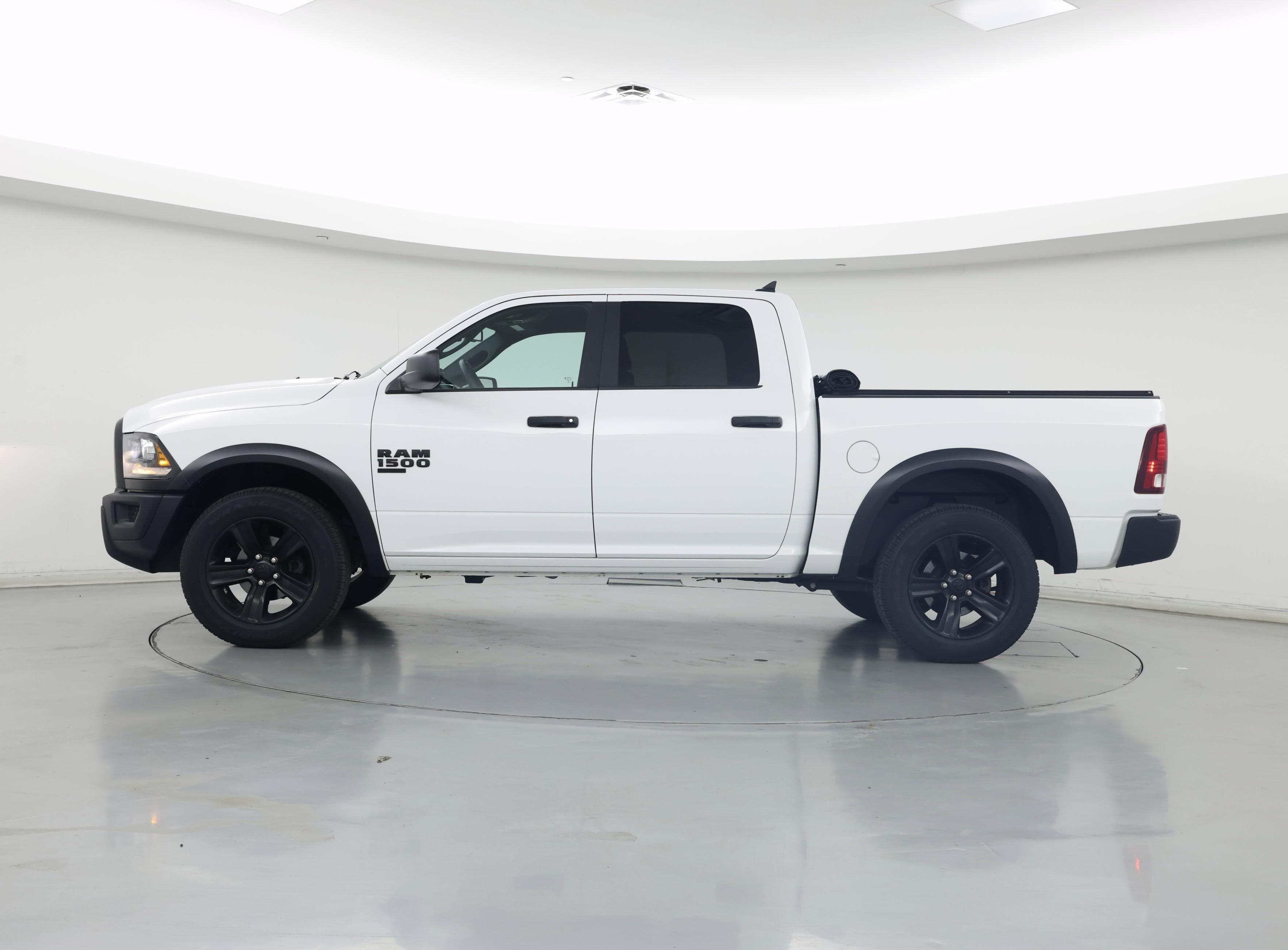 Thumbnail: 2022 RAM 1500 Classic - 3